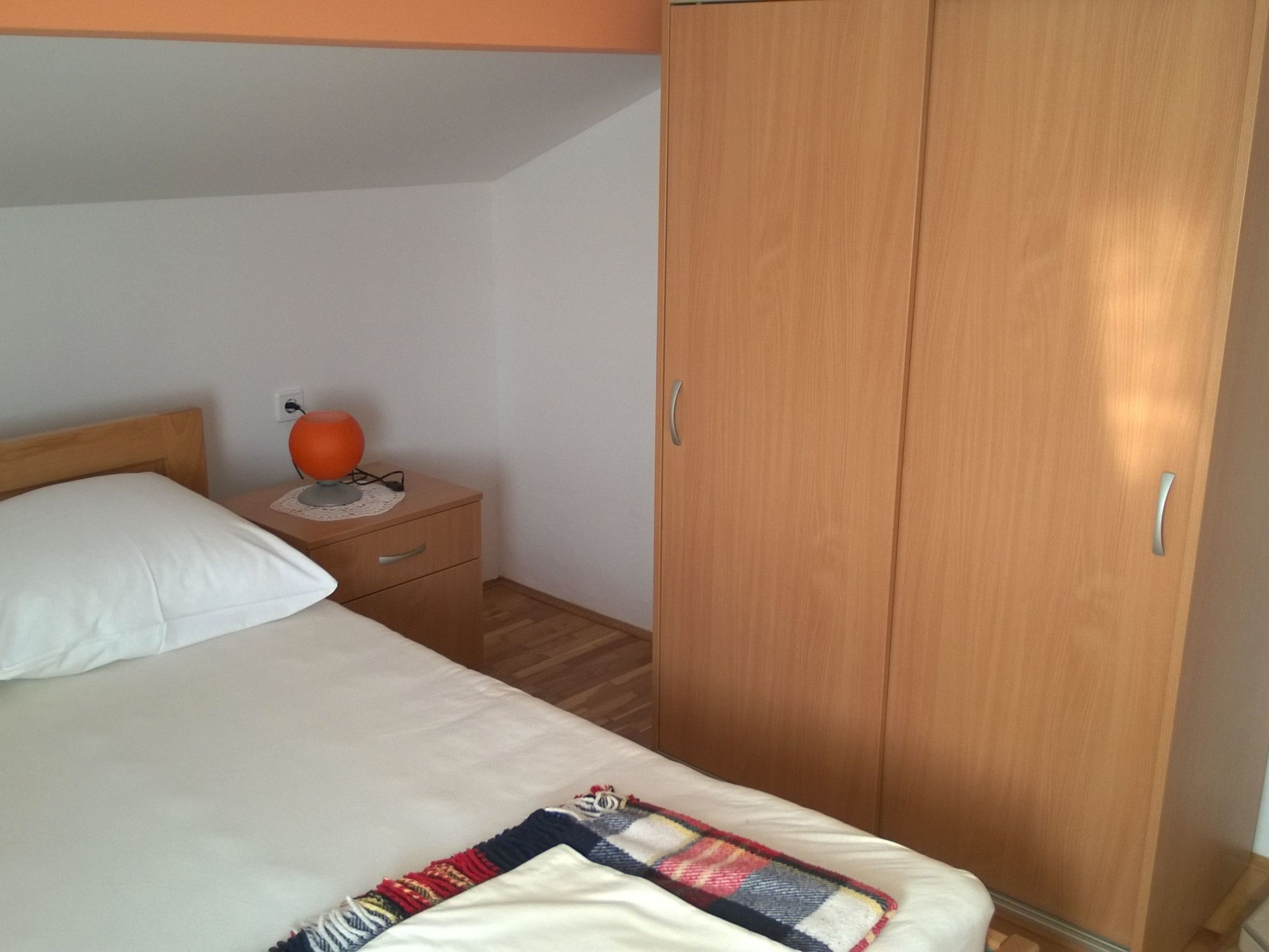 Wohnung mit Blick auf das Wasser-Image-tags.info