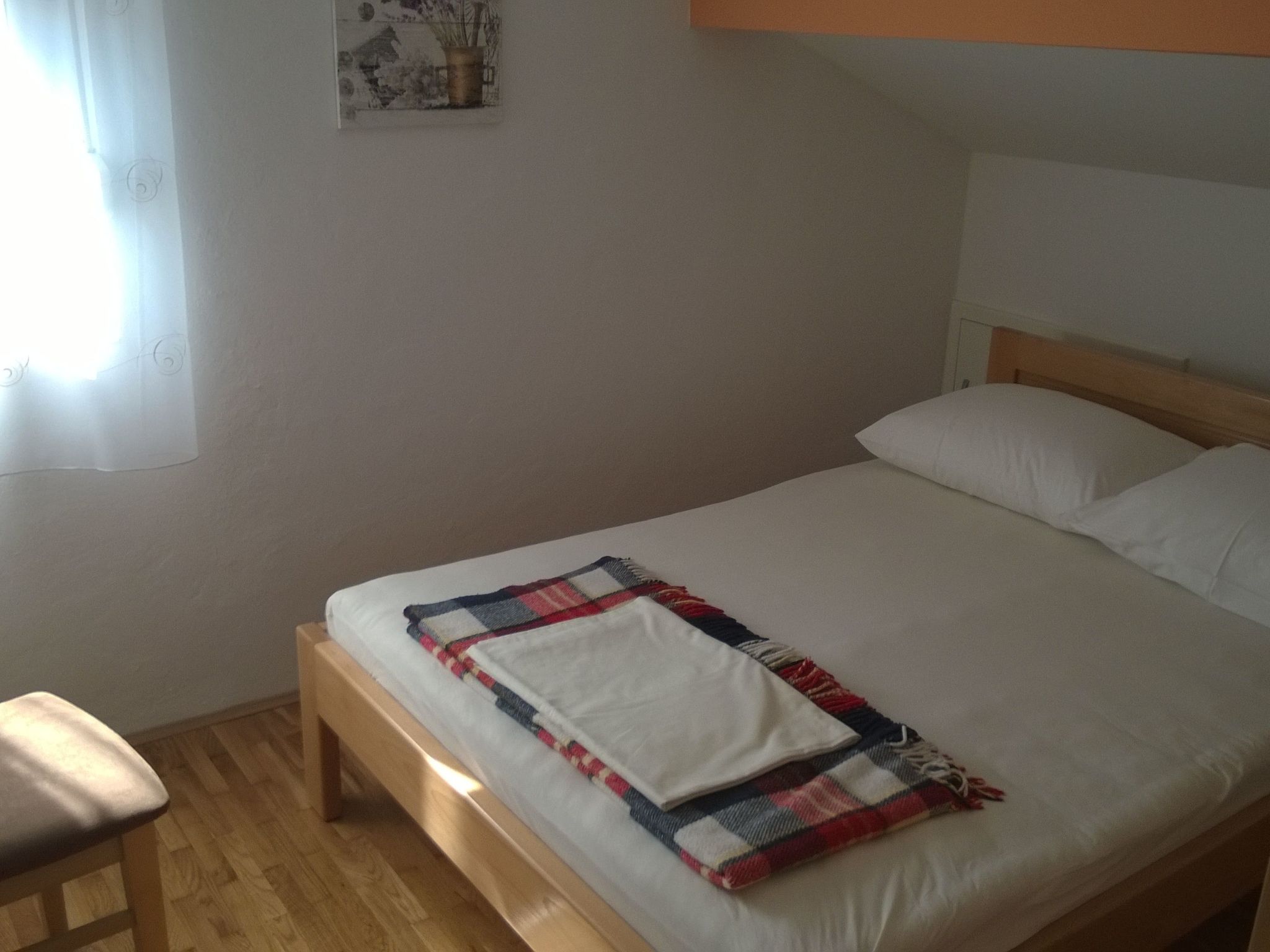 Wohnung mit Blick auf das Wasser-Image-tags.info