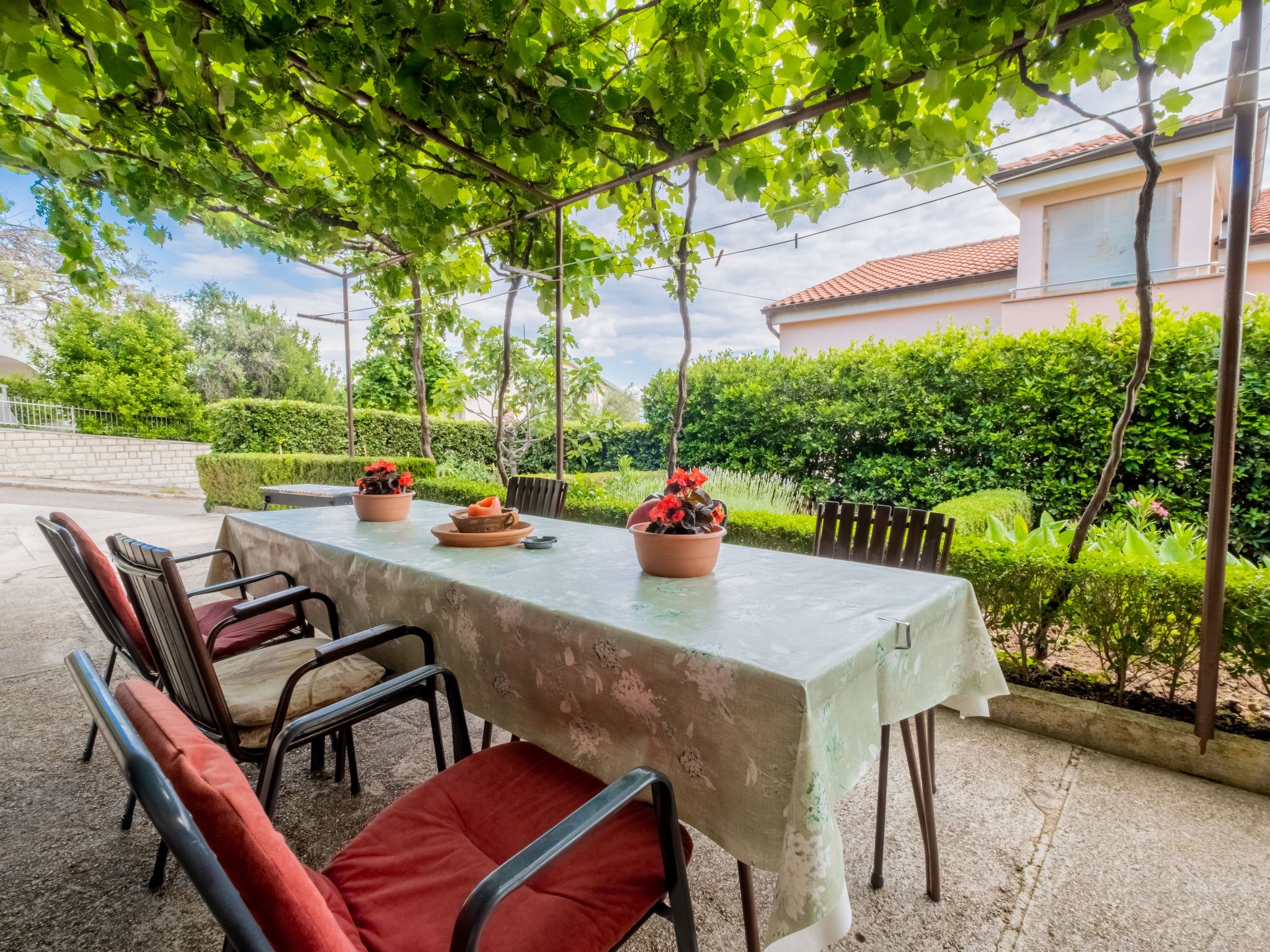 1820396-Image-tags.info