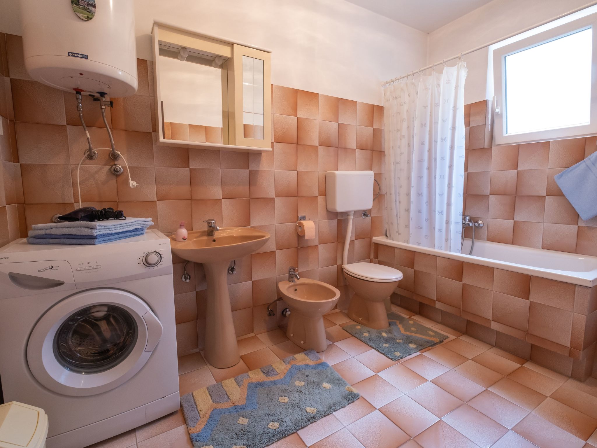 1820396-Image-tags.info