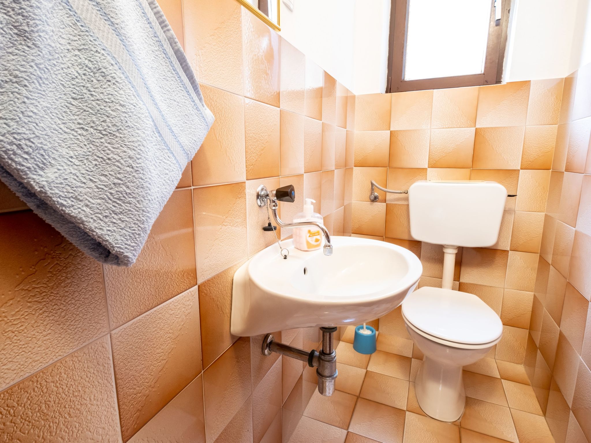 1820396-Image-tags.info