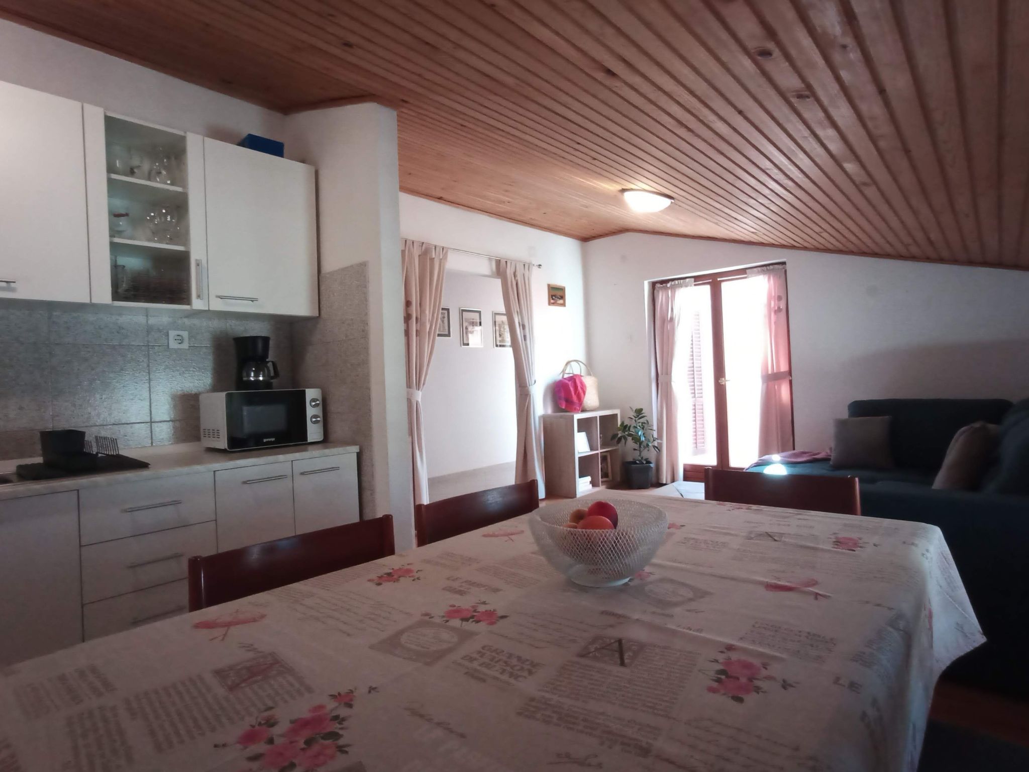 Wohnung in Novi Vinodolski mit privatem Parkplatz-Drinnen