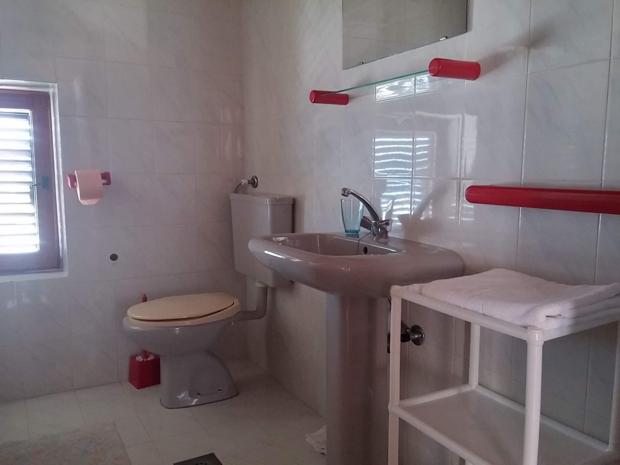 Wohnung in Novi Vinodolski mit privatem Parkplatz-Drinnen