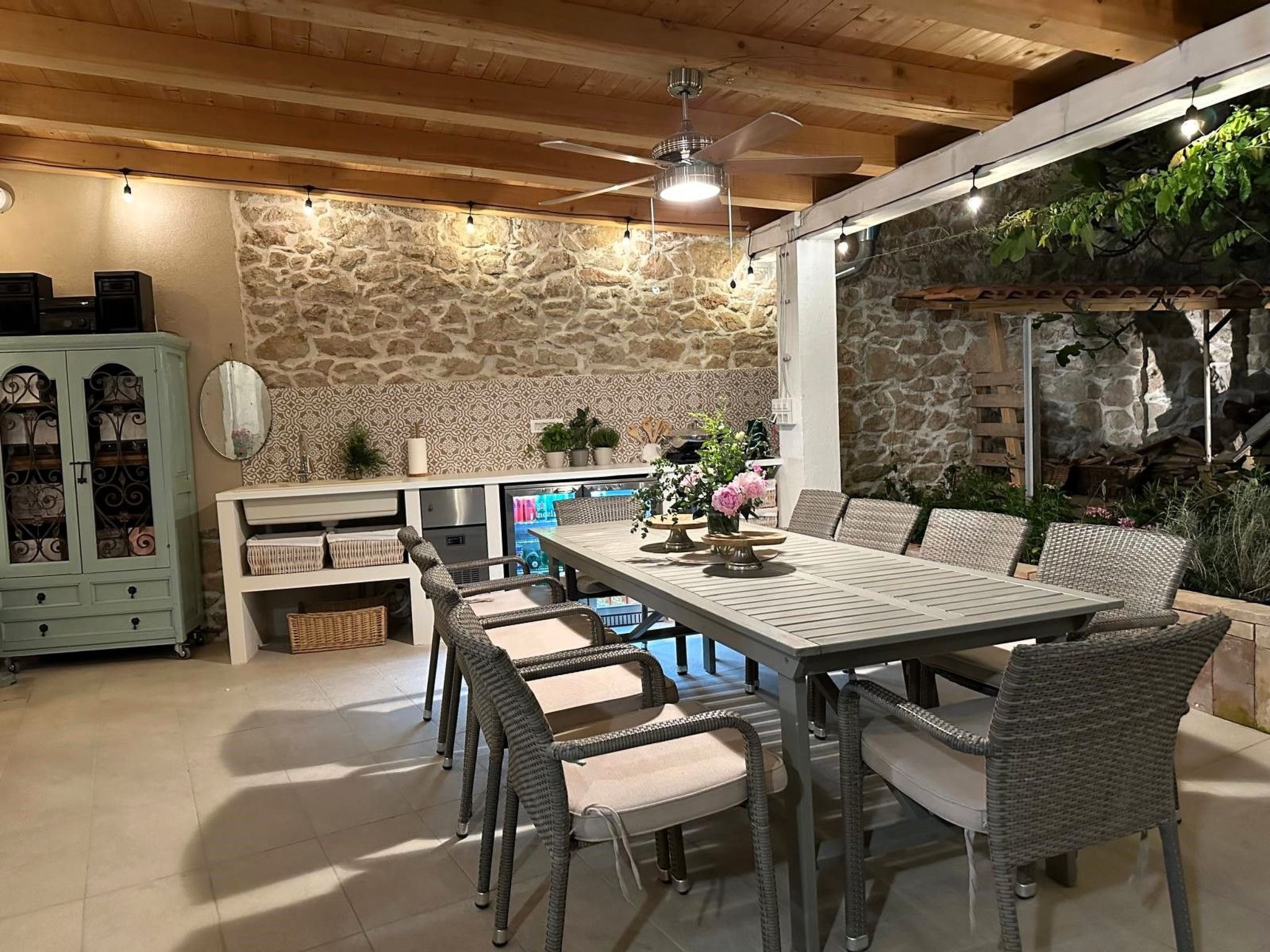 Villa "Cotton House" mit Schwimmbad-Inside