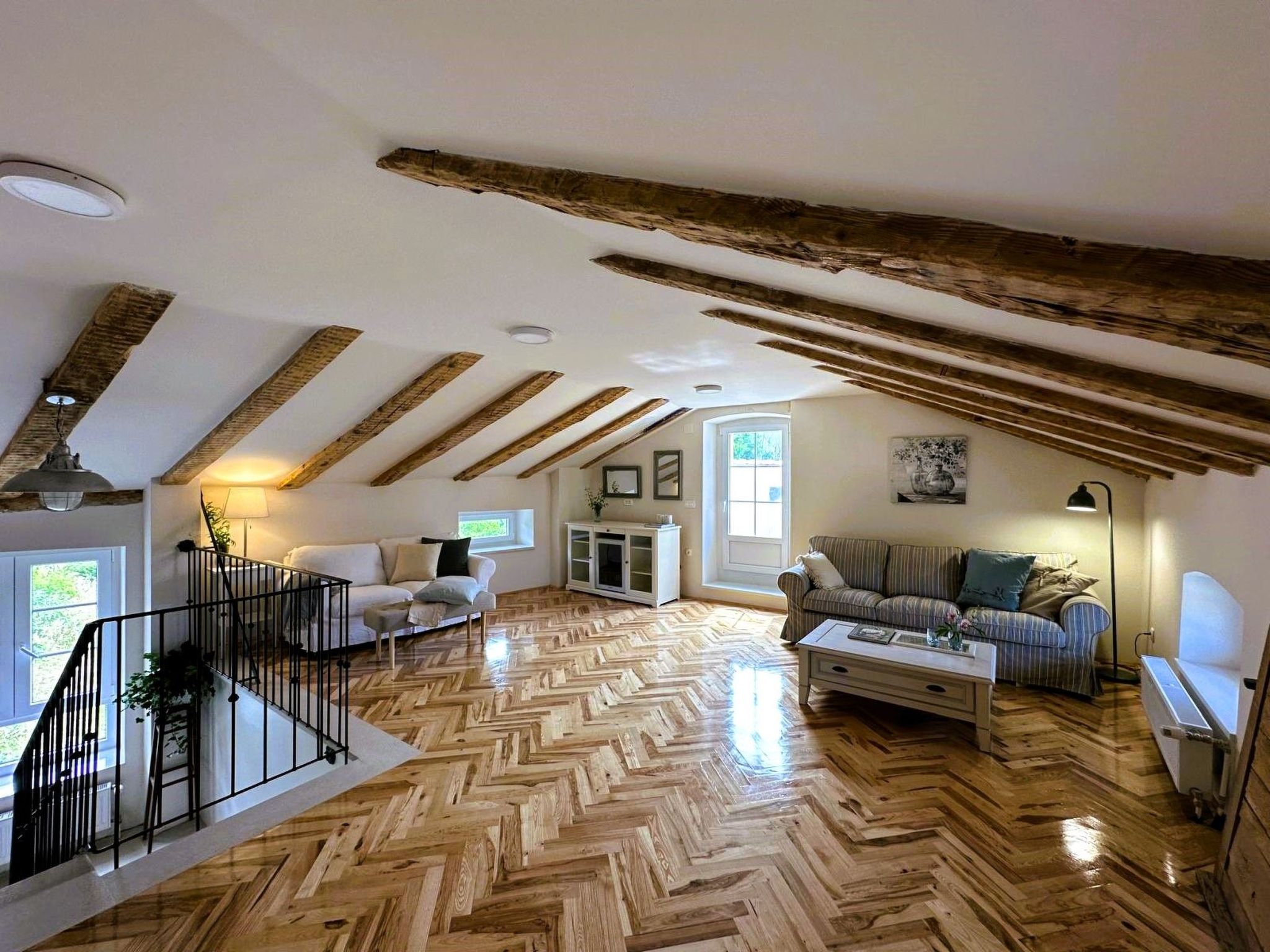 Villa "Cotton House" mit Schwimmbad-Inside