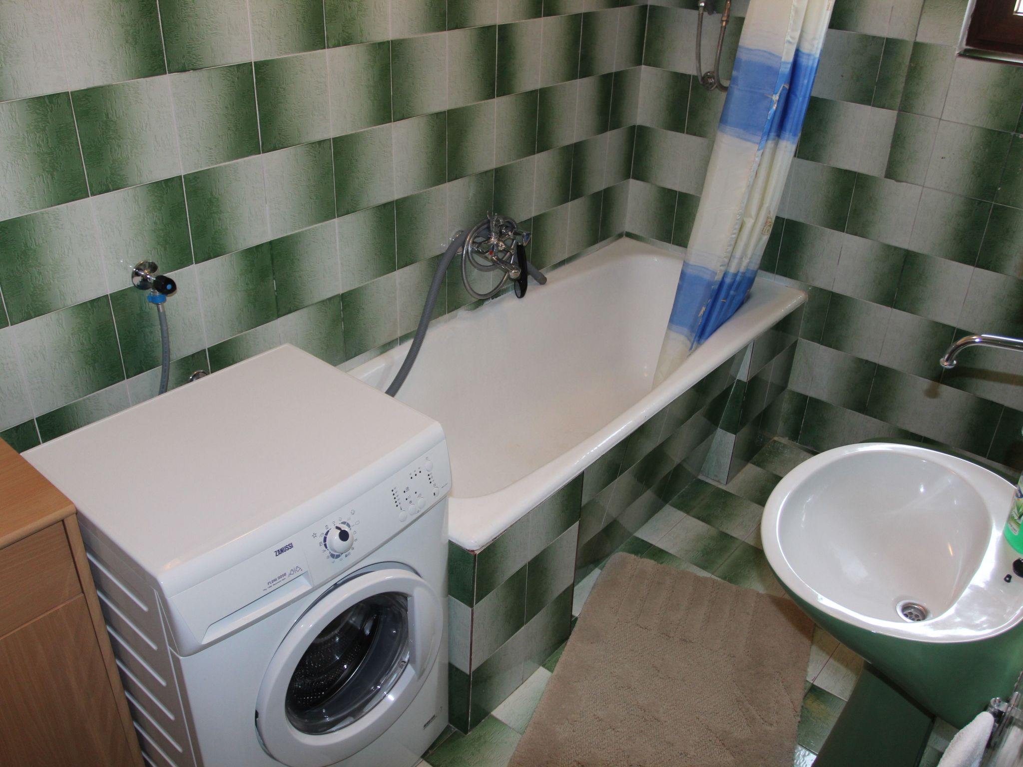 "Mihaljevic Tatjana"-Dedans