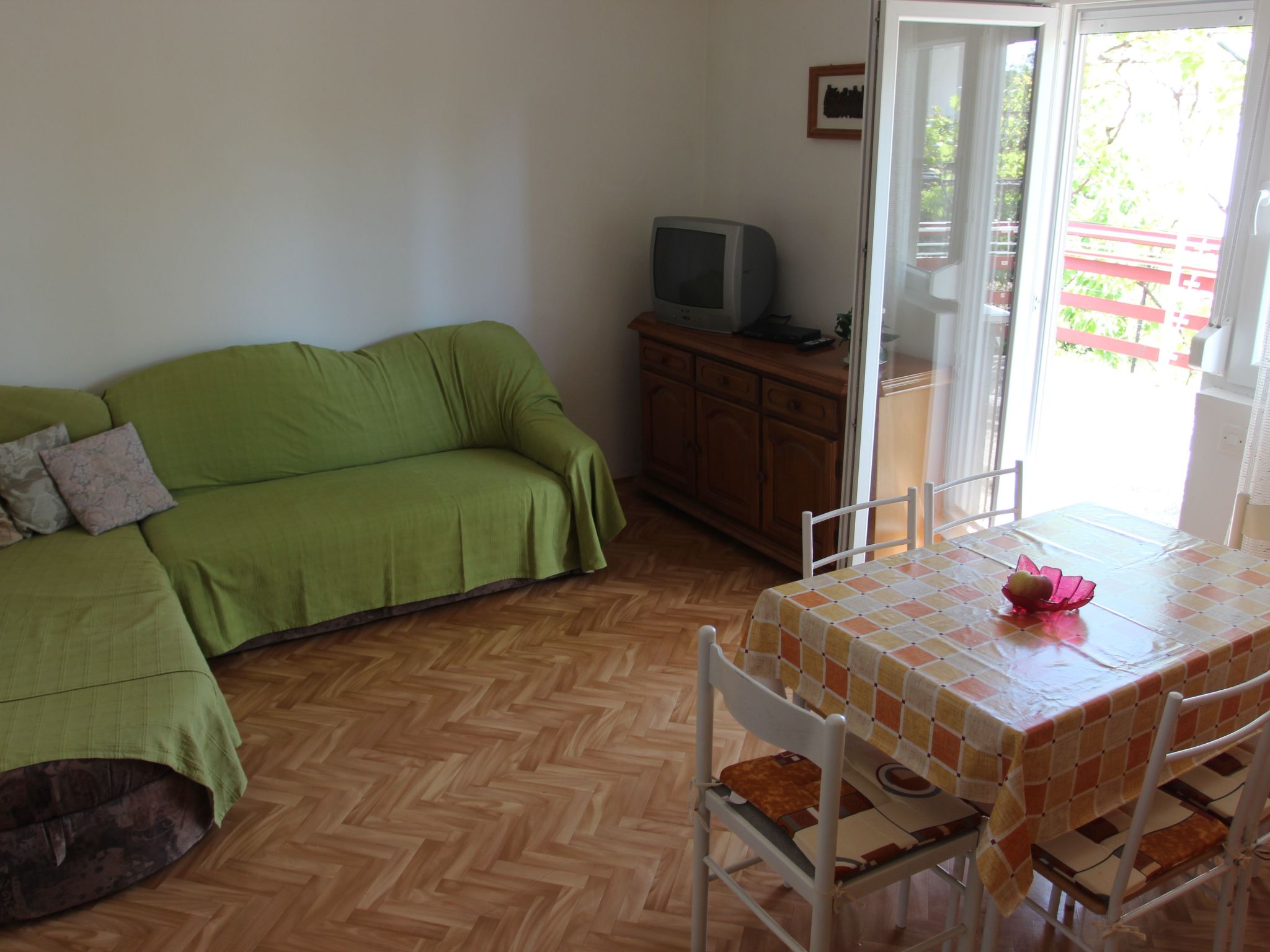 "Mihaljevic Tatjana"-Dedans