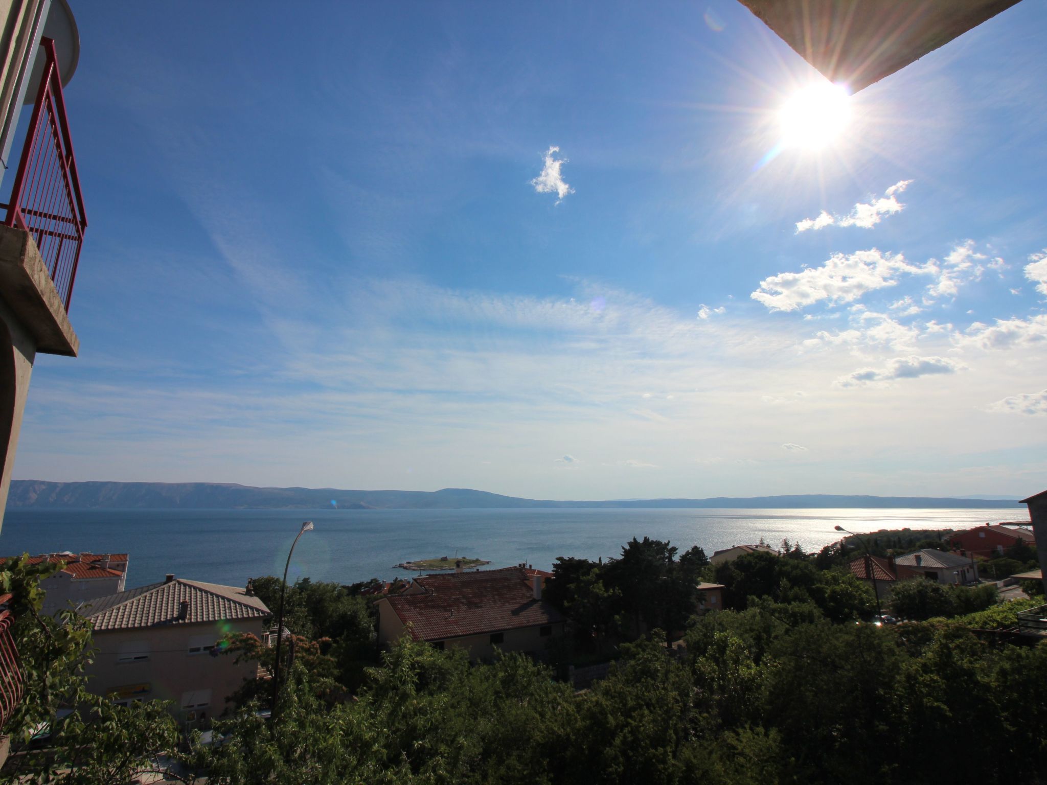 Wohnung in Novi Vinodolski mit Gemeinsamem Garten-Outside