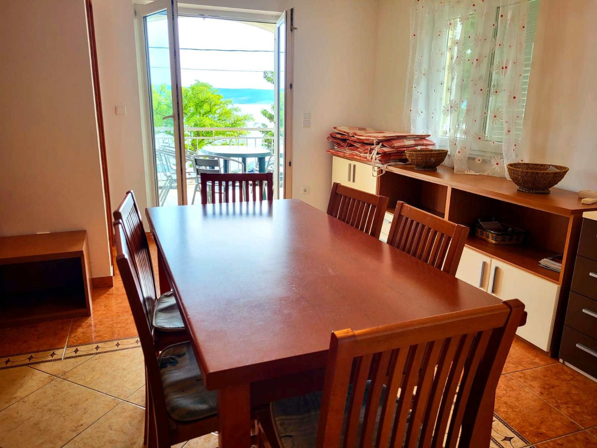 "Bribirska Obala" direkt am Strand-Dedans