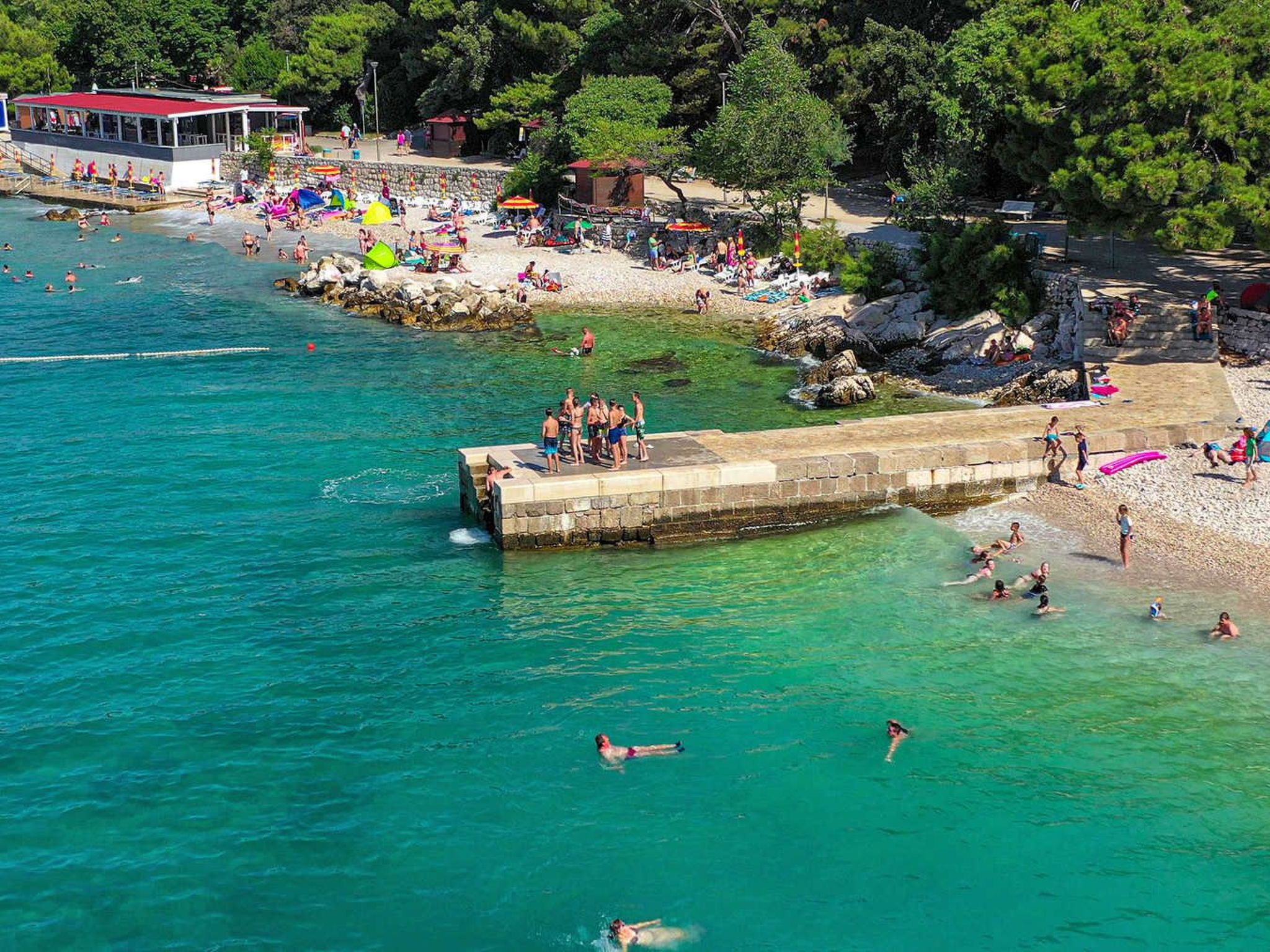 Apartment für zwei Erwachsene und zwei Kinder-Draußen