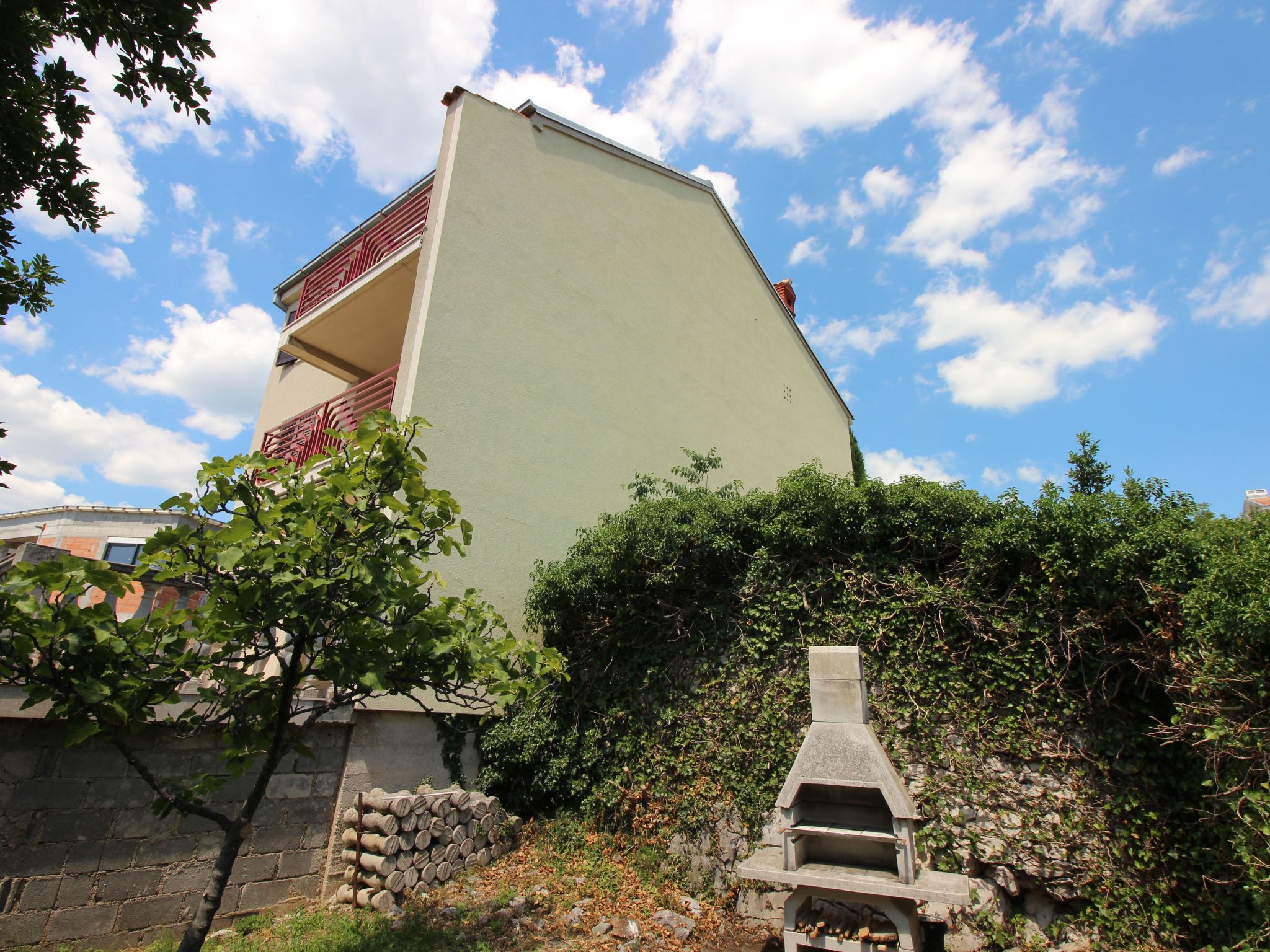 Apartment für zwei Erwachsene und zwei Kinder-Draußen