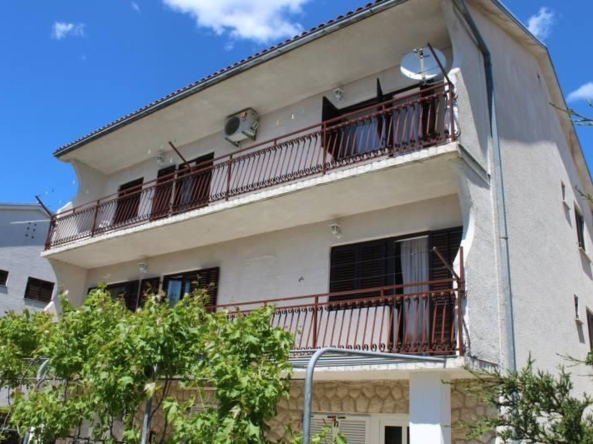 Wohnung "Marin Mataija" mit Blick auf das Wasser-Outside
