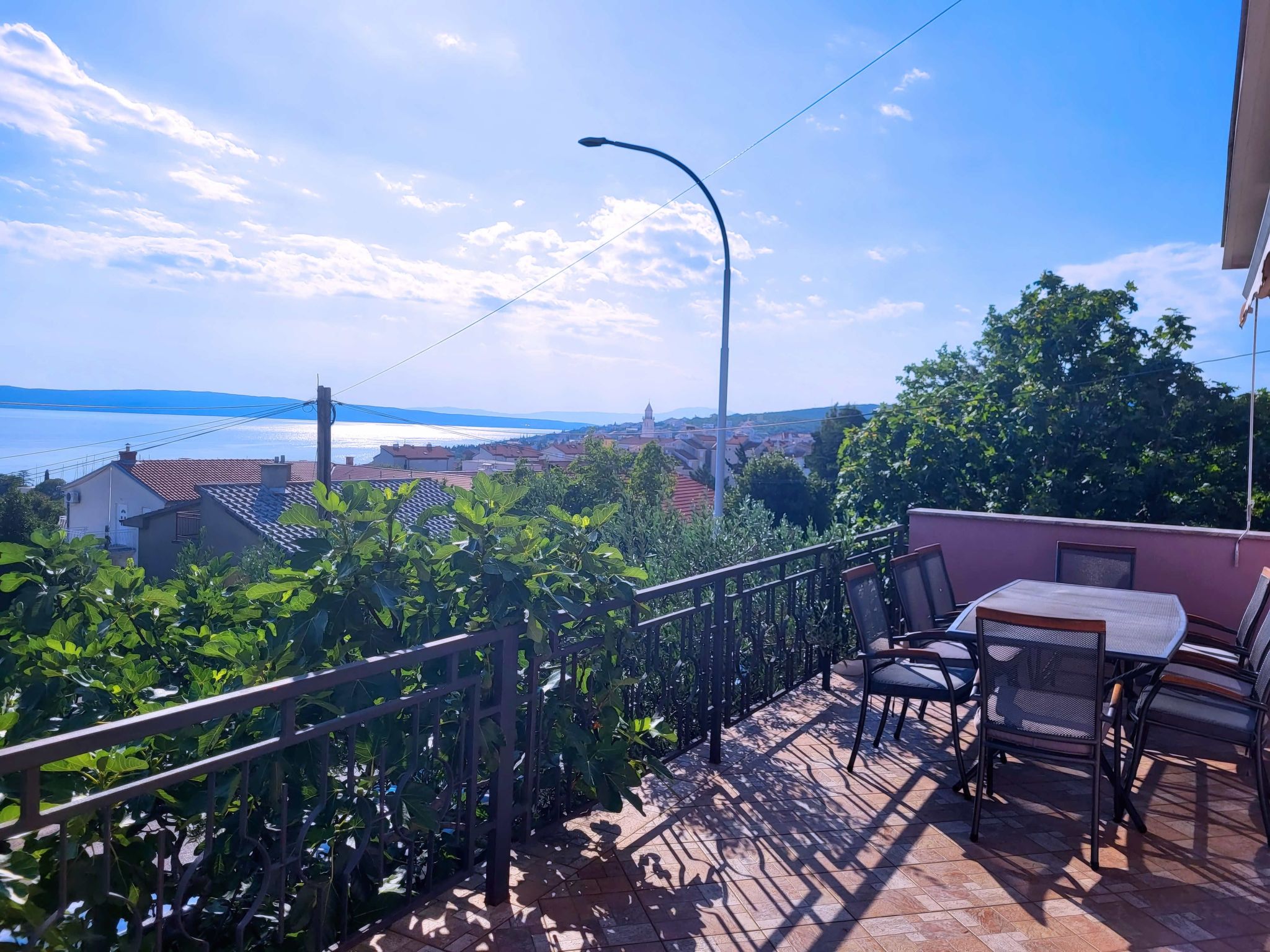 Meerblick-Wohneinheit  8 Personen am Zentrumsrand