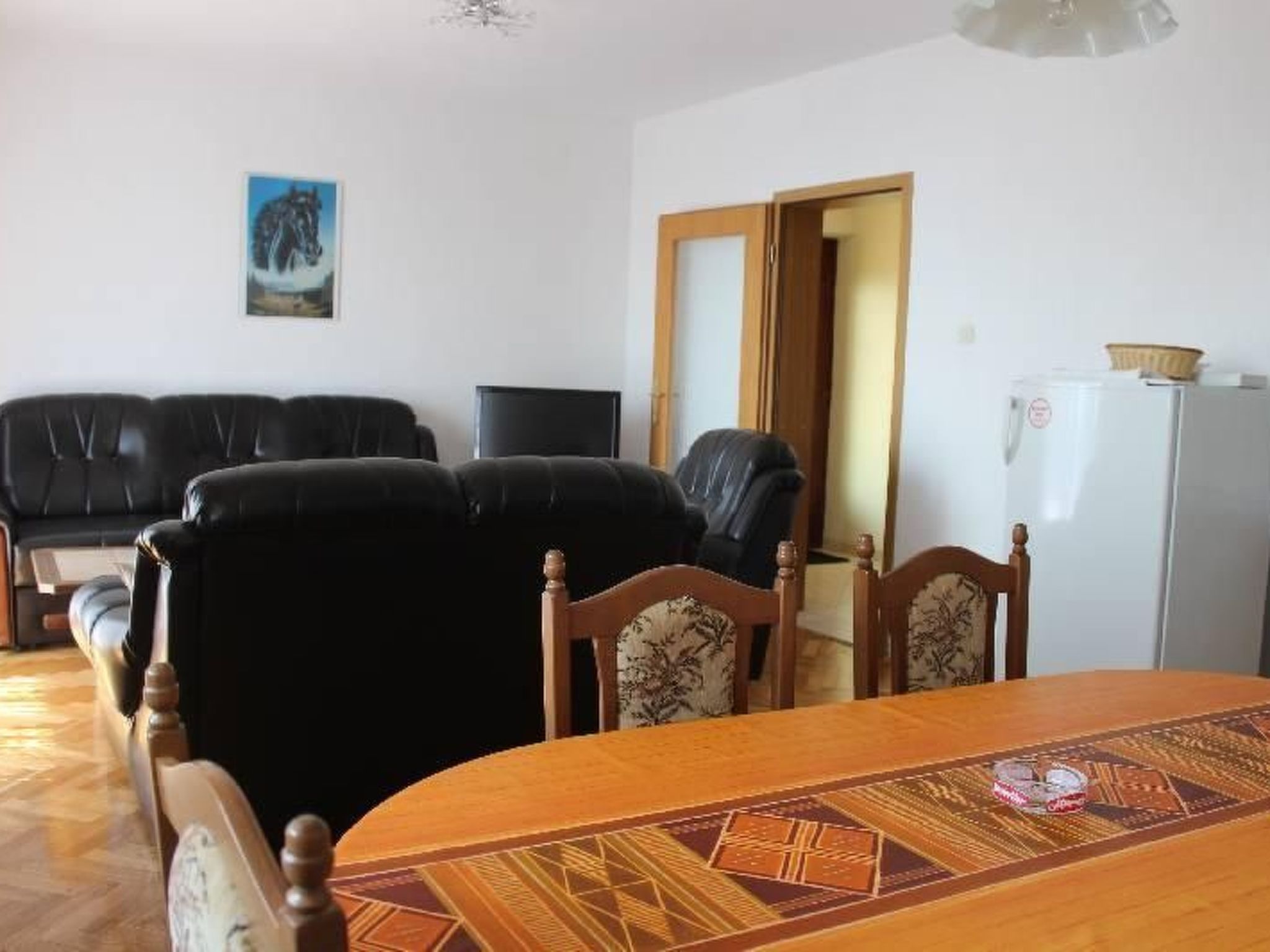 "Manda 2" mit Blick auf das Wasser-Inside