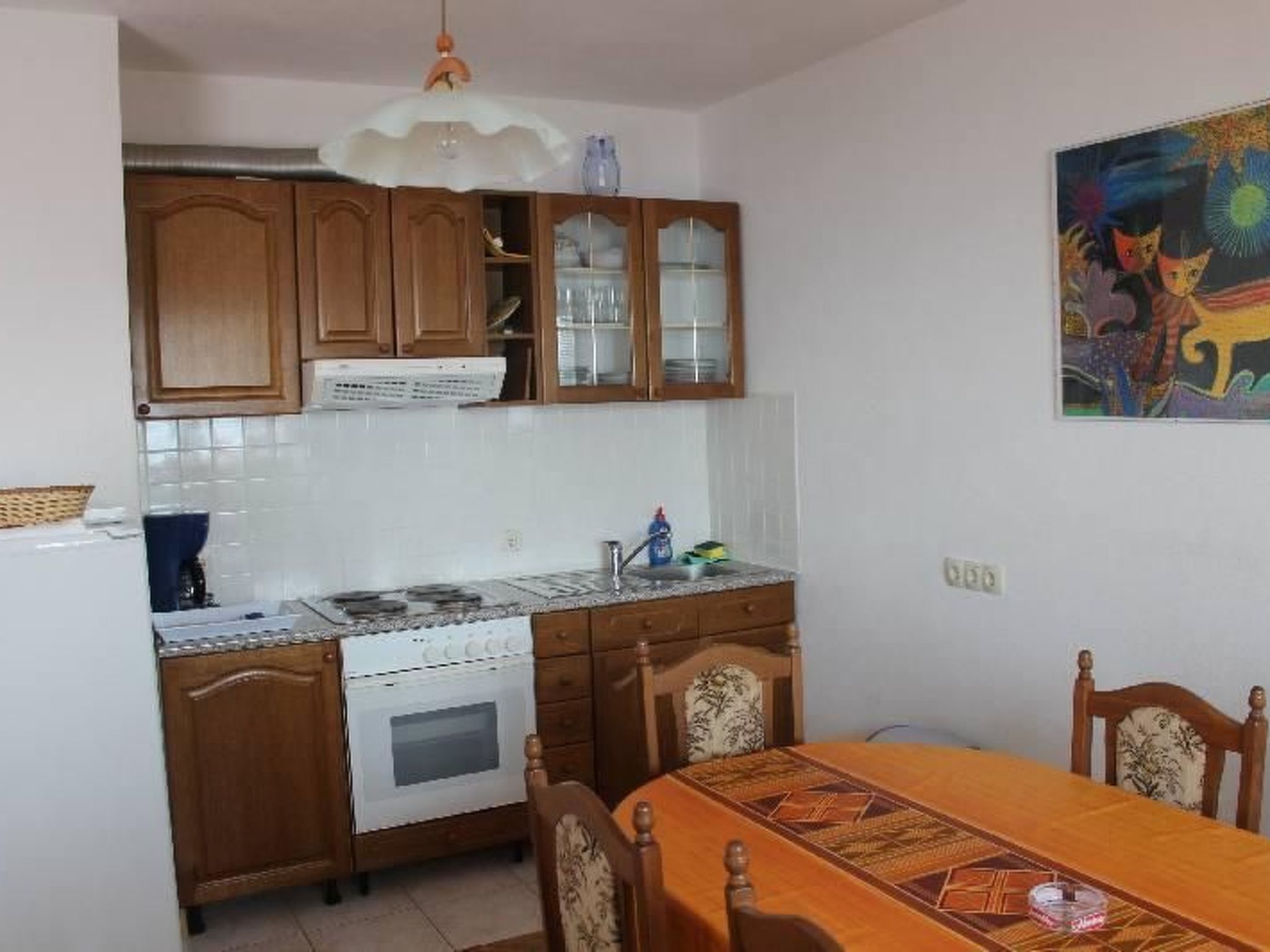 "Manda 2" mit Blick auf das Wasser-Inside