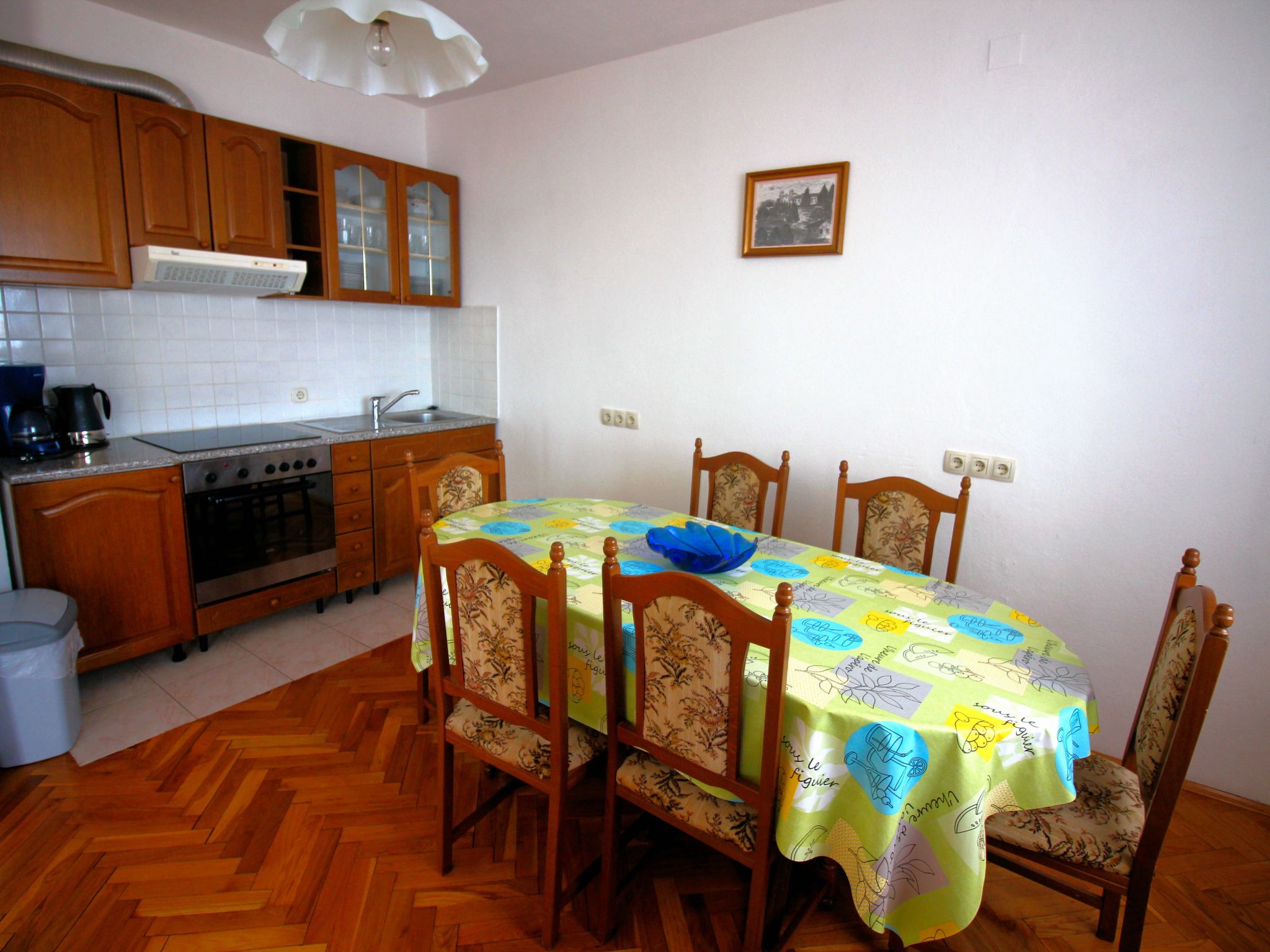 "Manda 2" mit Blick auf das Wasser-Image-tags.info