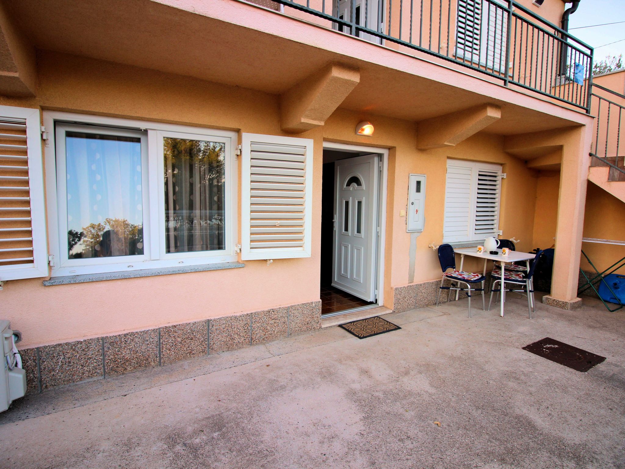 Am schönen Kieselstrand.