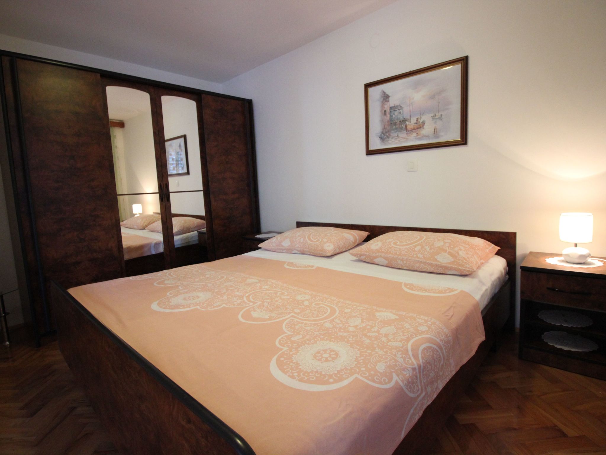 Am schönen Kieselstrand.-Dedans