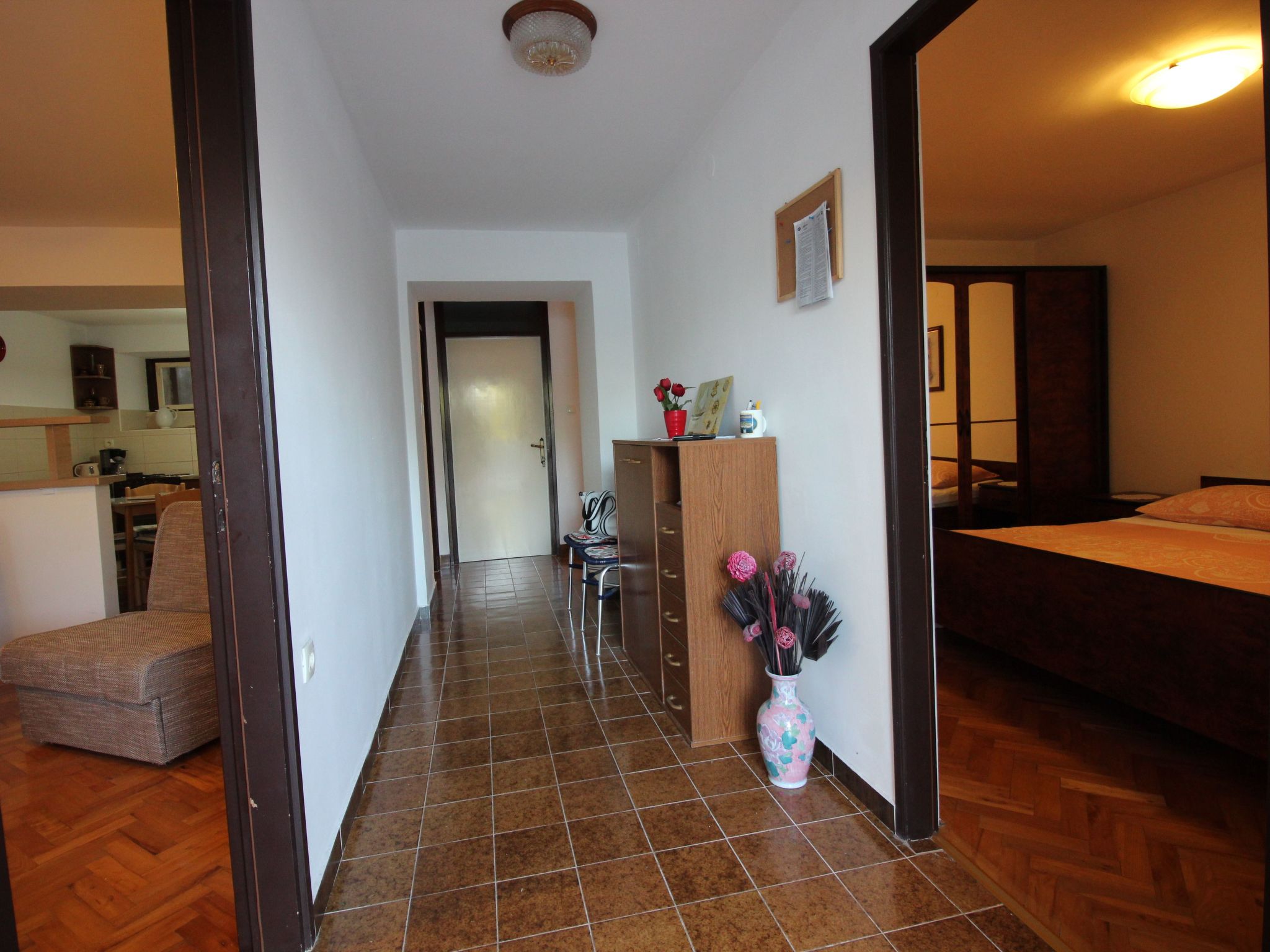 Am schönen Kieselstrand.-Dedans