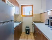 Modern appartement met balkon, verwarmd zwembad en zeezicht in Novi Vinodolski - thumbnail 6
