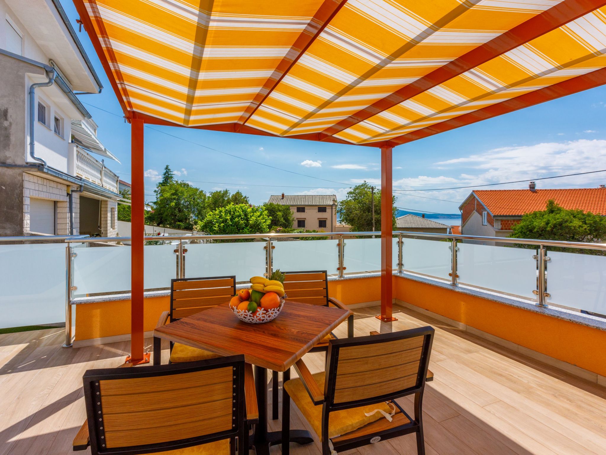 FeWo mit privatem Balkon und Gemeinschaftspool-Buiten