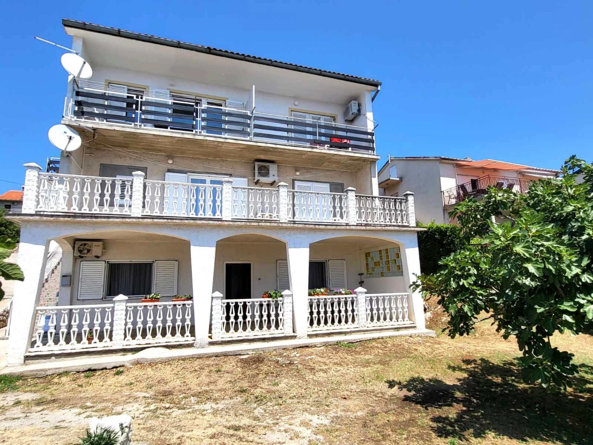 "Pemper Ana" mit Terrasse