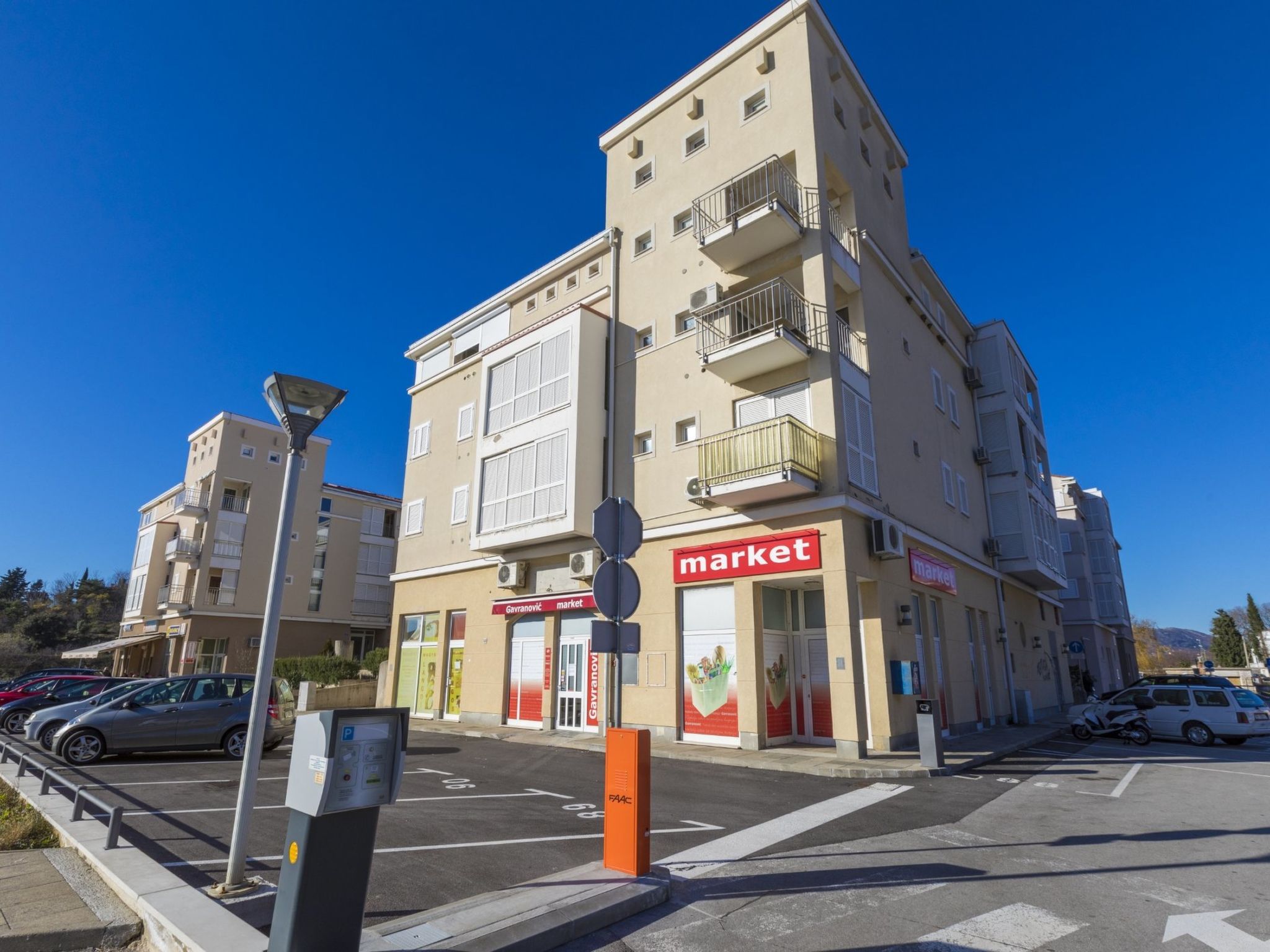 Vlatka / HR-10196-01