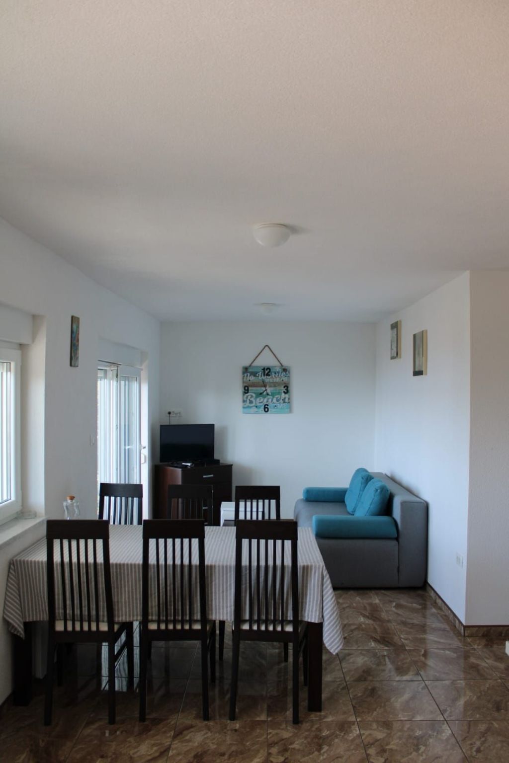 Appartement mit Terrasse, Meerblick, Jacuzzi, Außenpool-Binnen