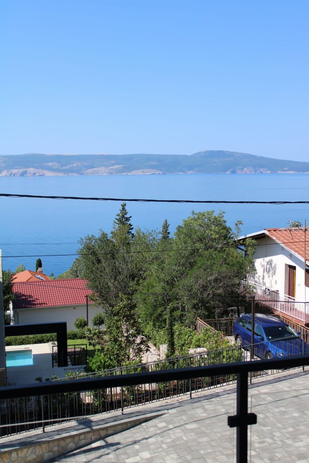 Appartement mit Terrasse, Meerblick, Jacuzzi, Außenpool-Binnen