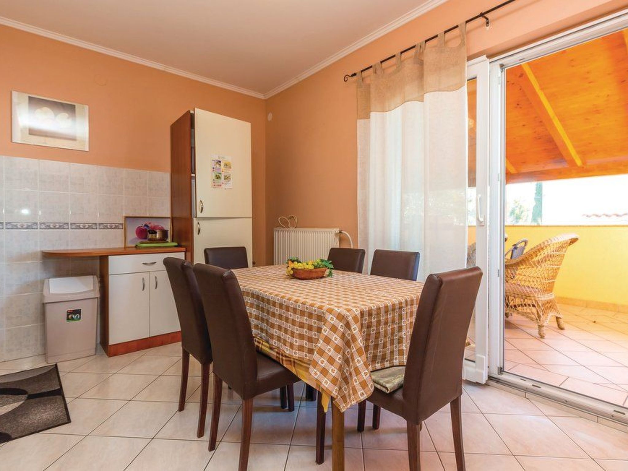 Wohnung in Novi Vinodolski mit Grill, Garten und Terrasse - Image-tags.info