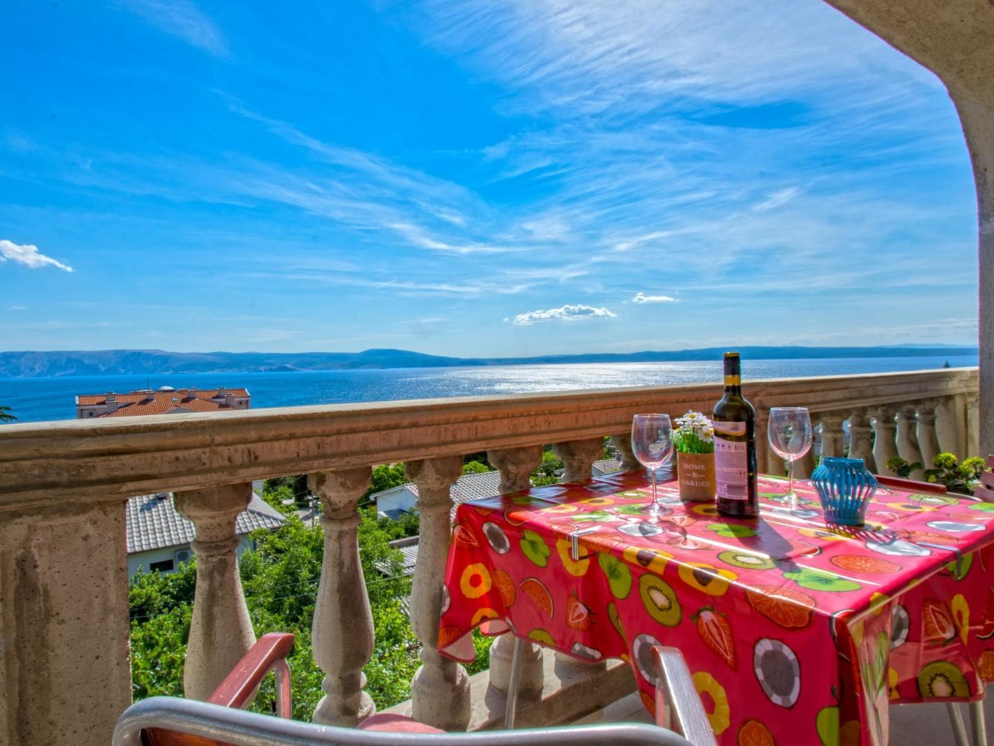 MILETIC mali 2+1 / HR-10011-01