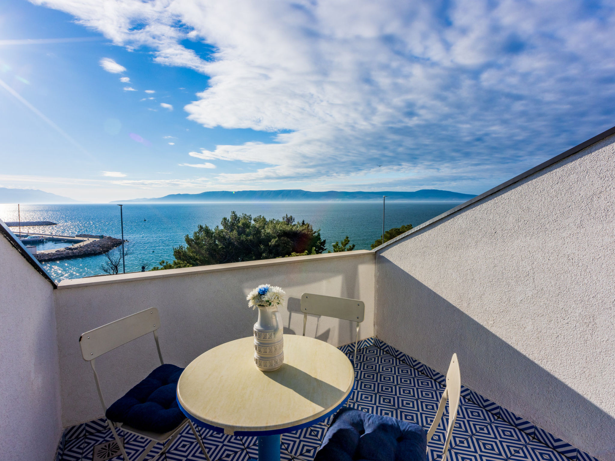 Apartmani Zoricic 3 / HR-11028-03 - Outside