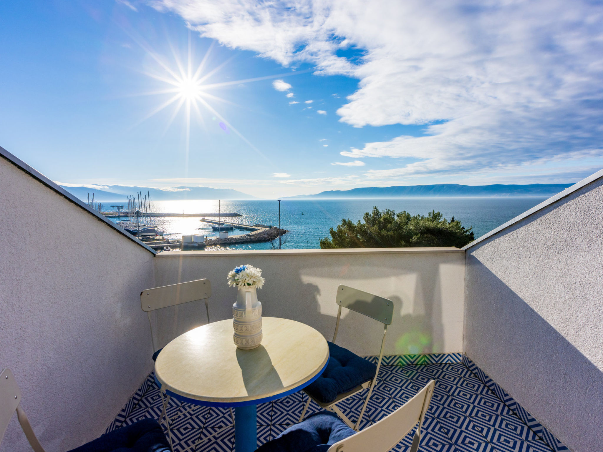 Apartmani Zoricic 3 / HR-11028-03 - Outside