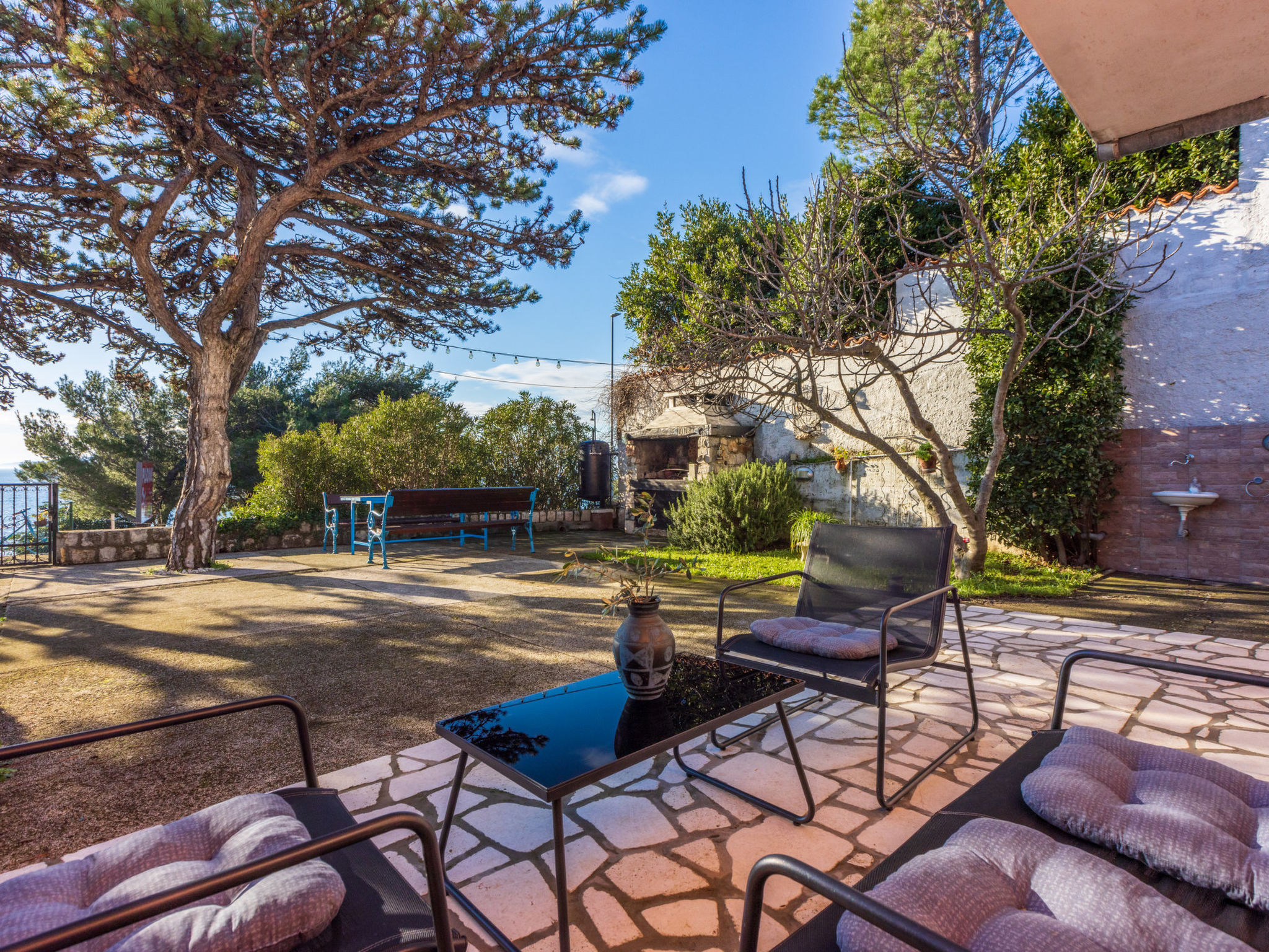 Apartmani Zoricic 1 / HR-11028-01 - Outside