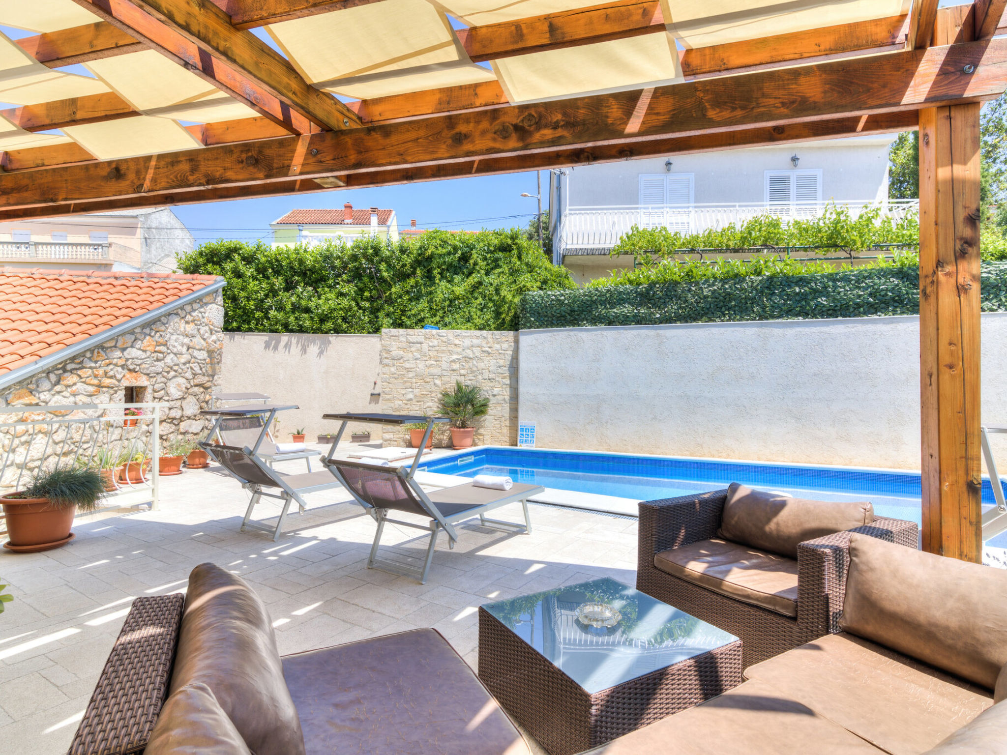 Villa Milla / HR-11132-01 - Image-tags.info