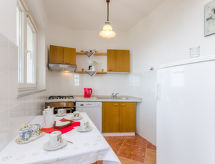 Sfeervol appartement met zeezicht nabij strand Novi Vinodolski - thumbnail 4