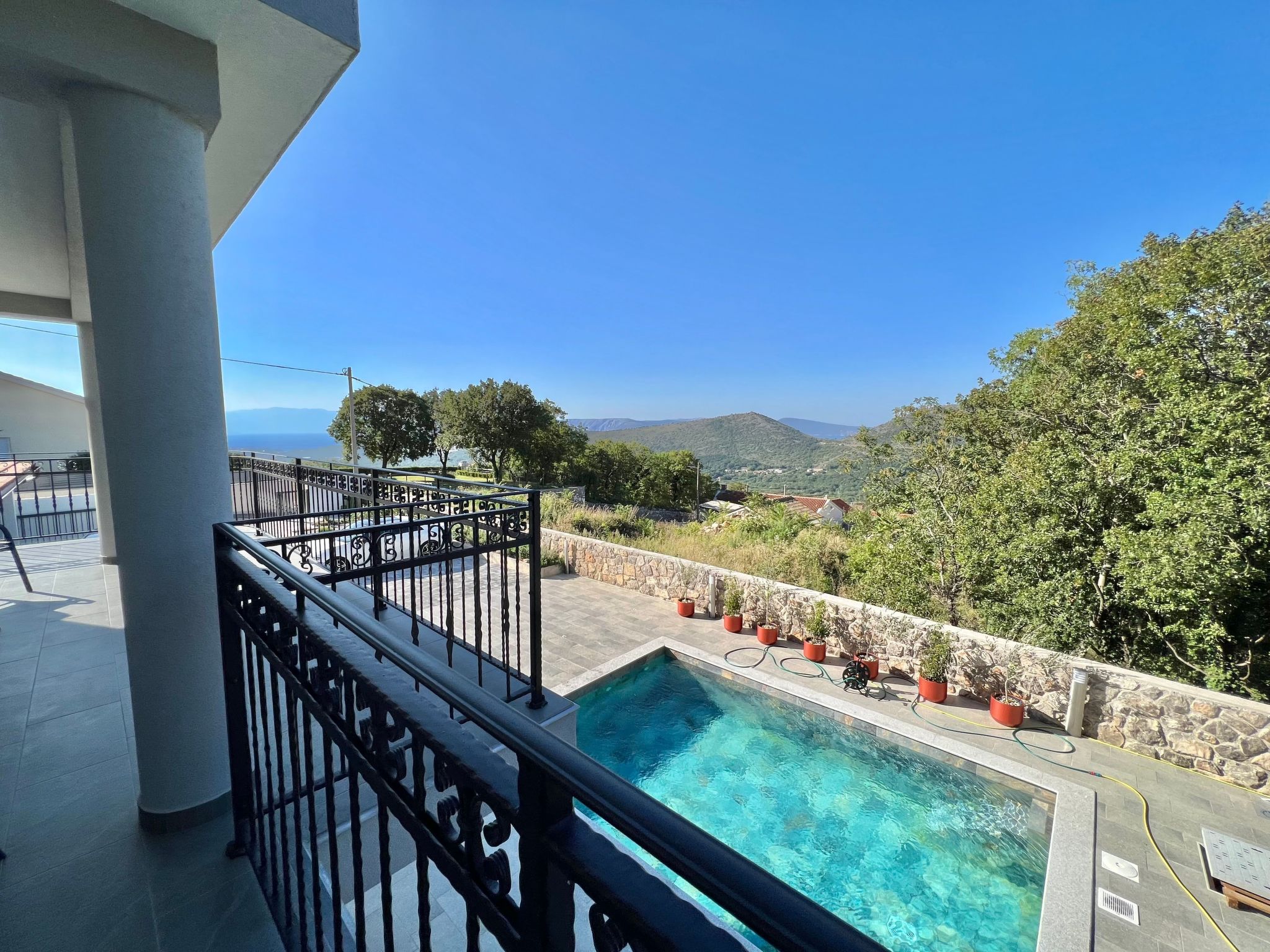 Villa Hidden Gem-Dehors