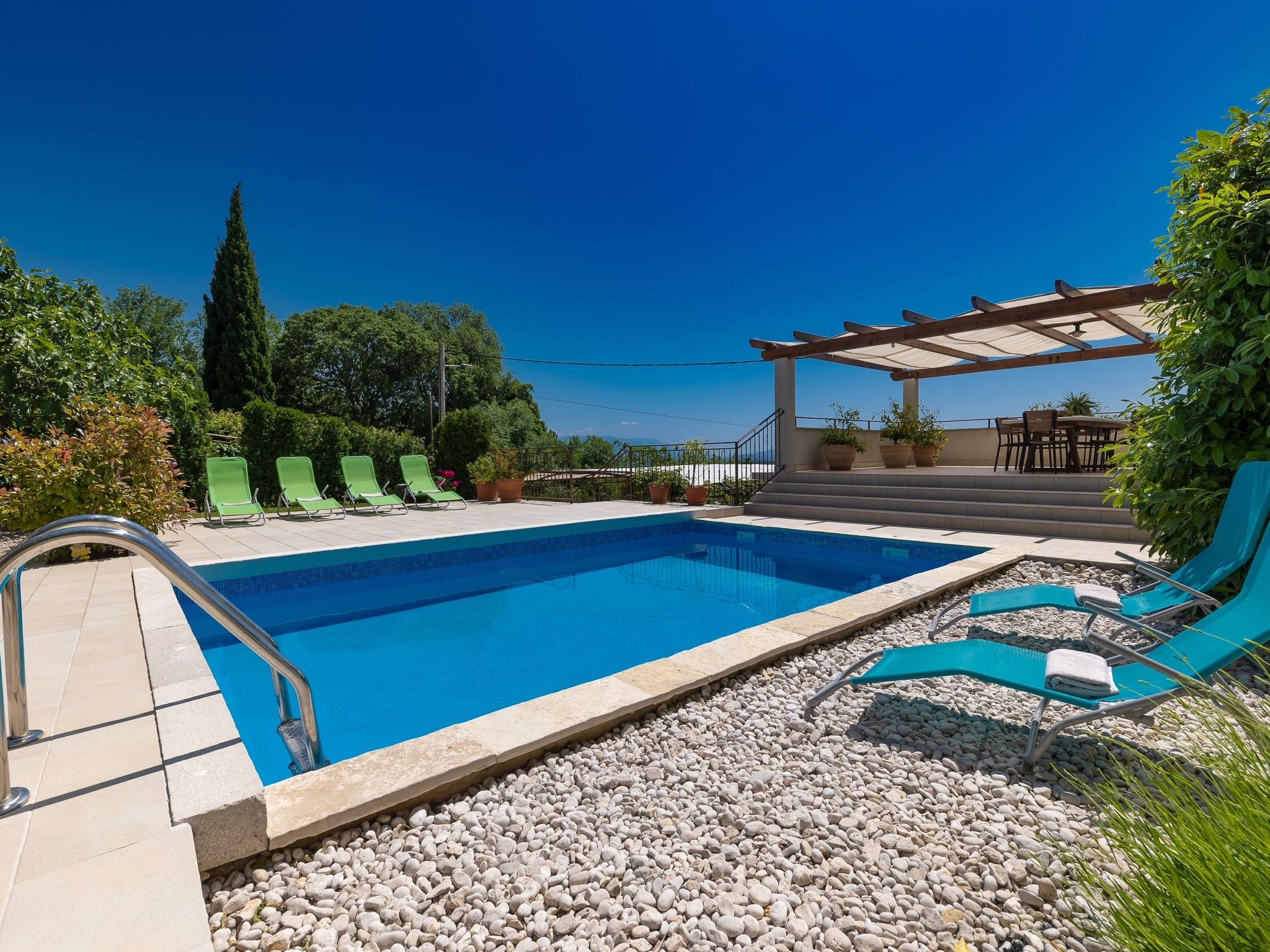 Ferienvilla mit privatem Pool-Image-tags.info