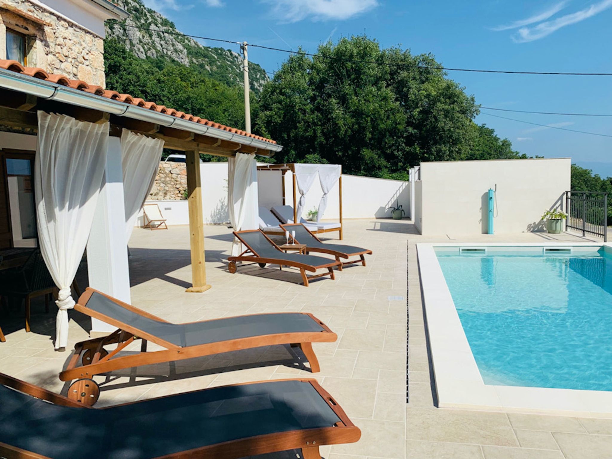 Casa di Nika - charmante Steinvilla mit beheiztem Pool-Binnen