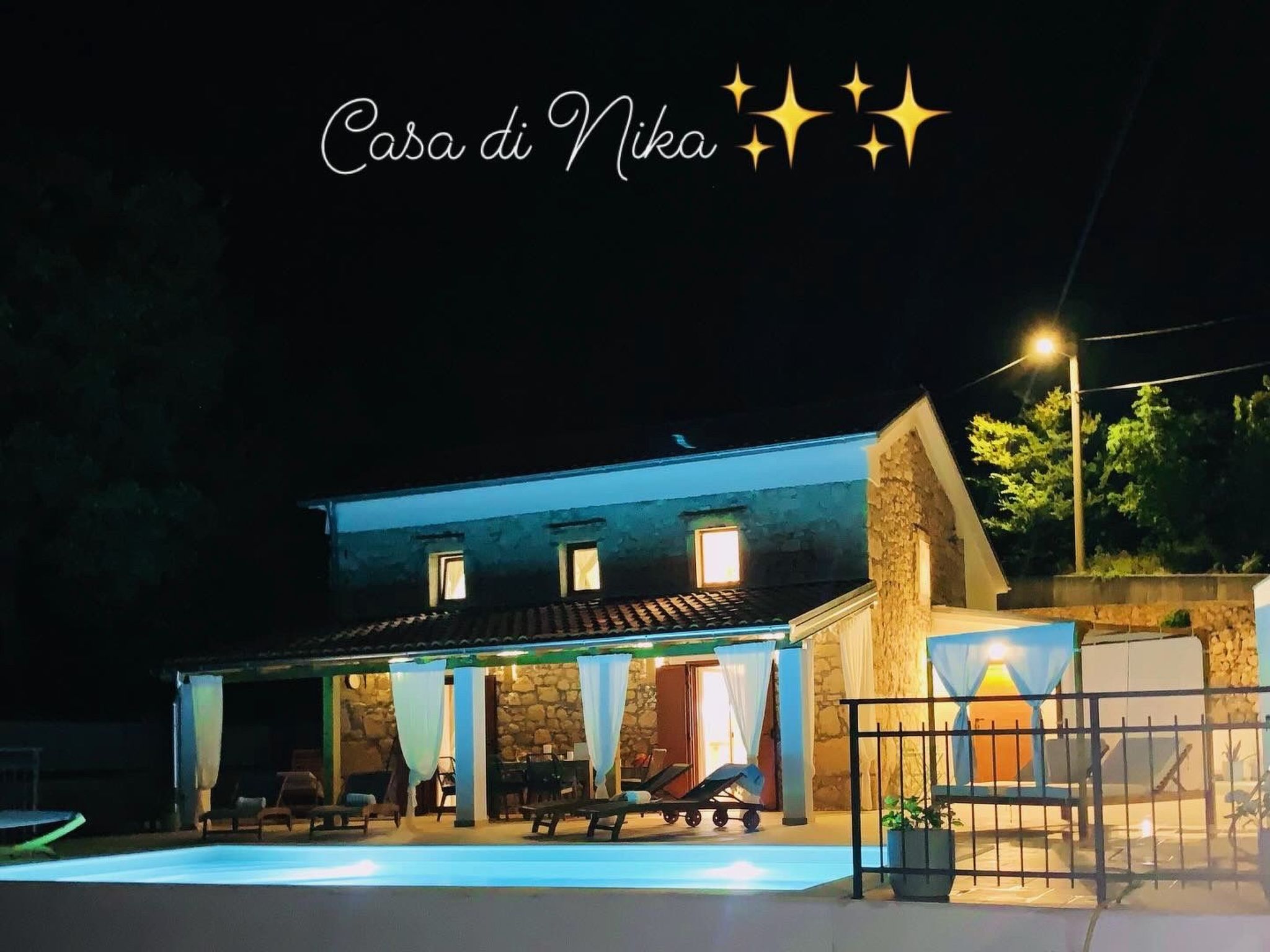Casa di Nika - charmante Steinvilla mit beheiztem Pool-Binnen
