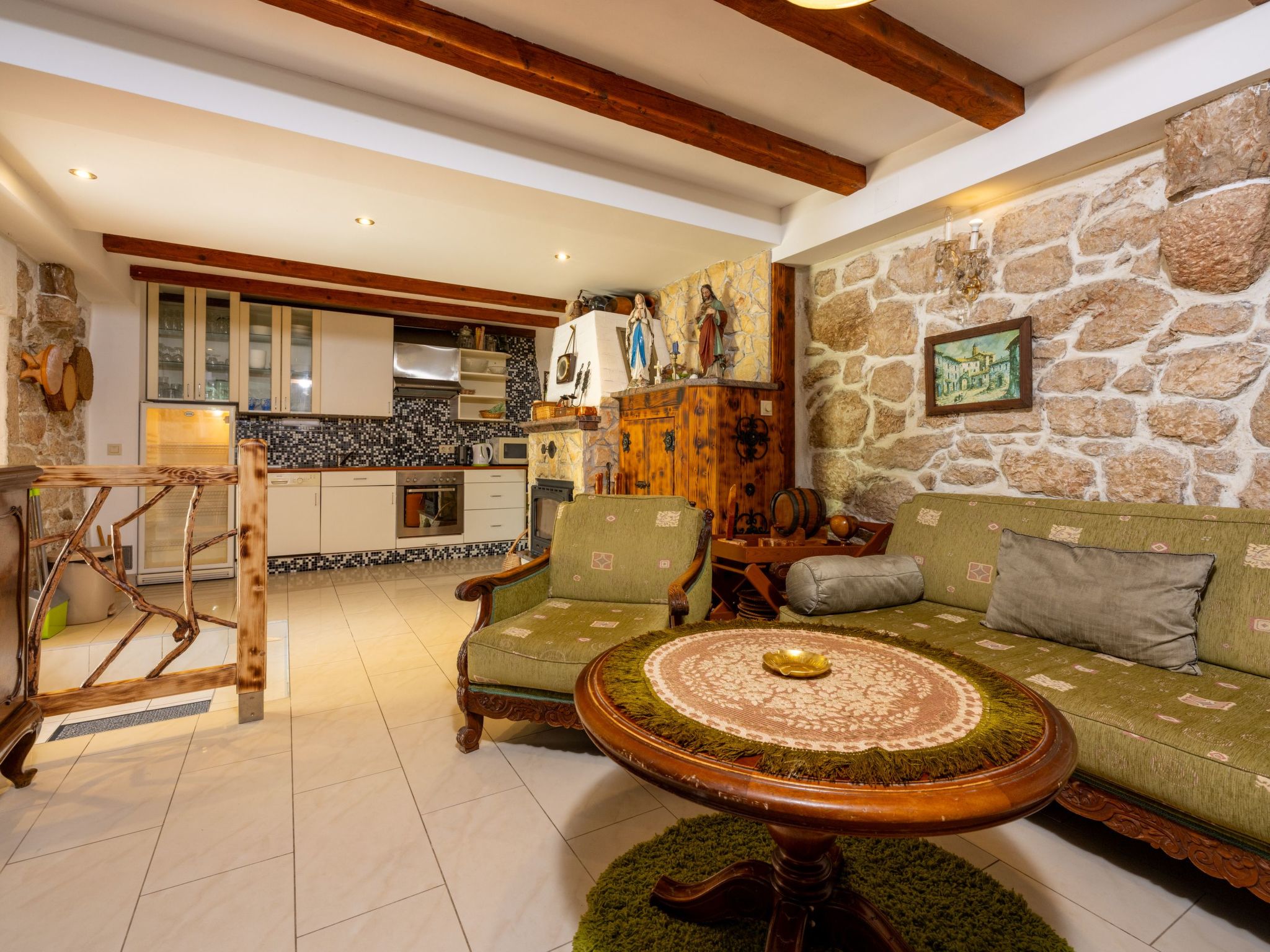 Greenhouse Adria mit großer Terrasse und Pool-Image-tags.info