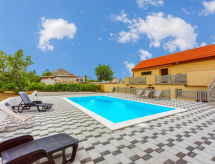 Casa Vista: Exclusieve villa met privézwembad en panoramisch uitzicht bij Novi Vinodolski - thumbnail 1