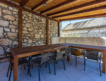 Casa Royal: luxe villa met privézwembad en zeezicht voor 14 gasten in Kvarnerbaai - thumbnail 4