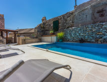Casa Royal: luxe villa met privézwembad en zeezicht voor 14 gasten in Kvarnerbaai - thumbnail 1