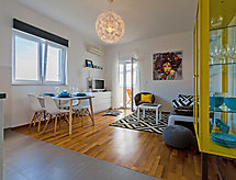 Zonnig appartement voor 6 personen op 100 meter van zee in Klenovica - thumbnail 2