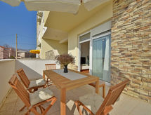 Cvit 2: Modern appartement aan zee in Klenovica, 100m van het strand - thumbnail 4