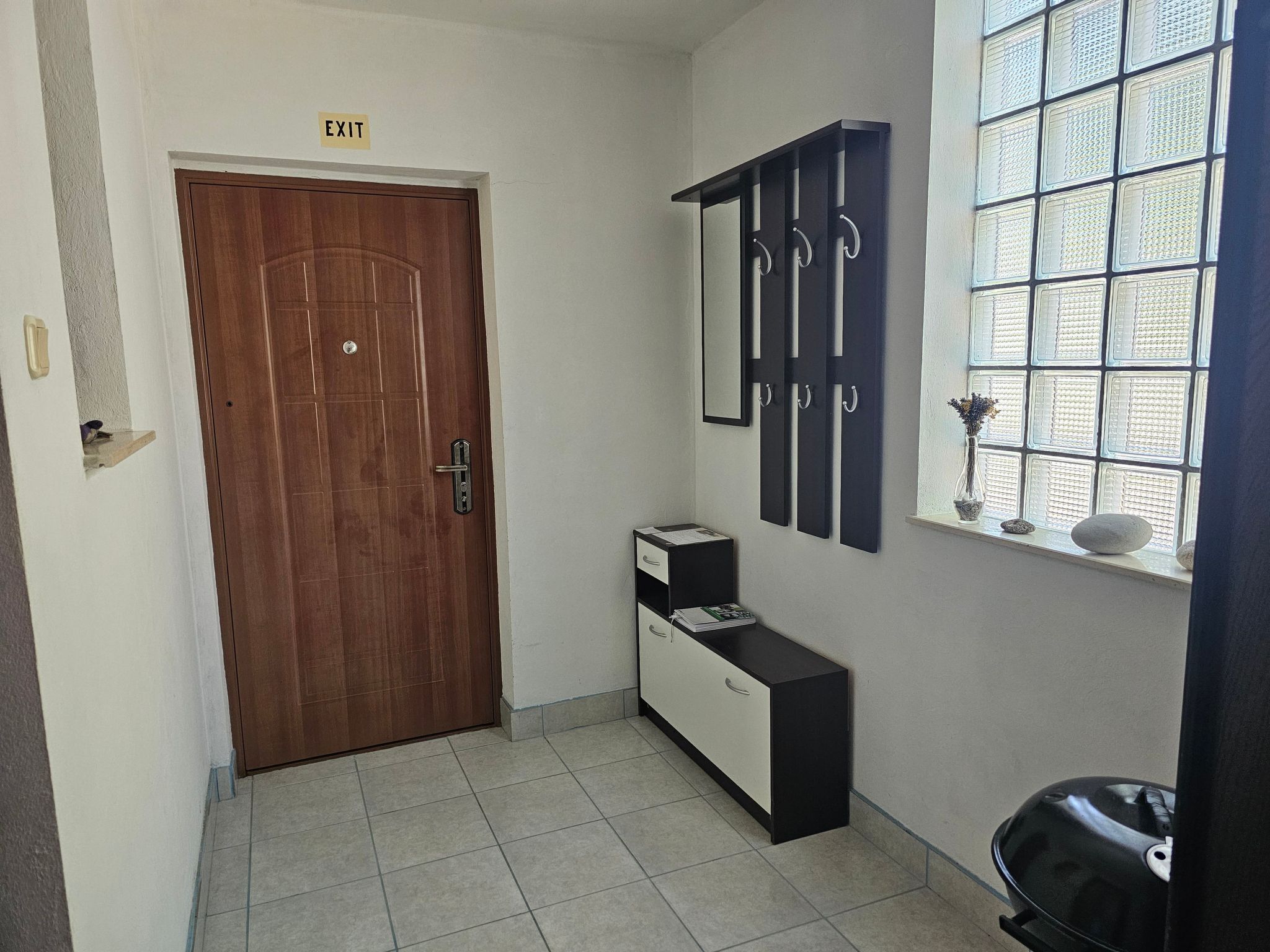 Wohnung auf zwei Etagen mit Terrasse und Balkon-Drinnen