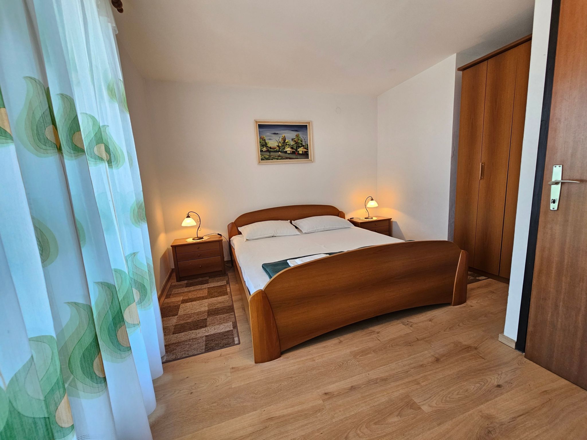 Wohnung auf zwei Etagen mit Terrasse und Balkon-Drinnen