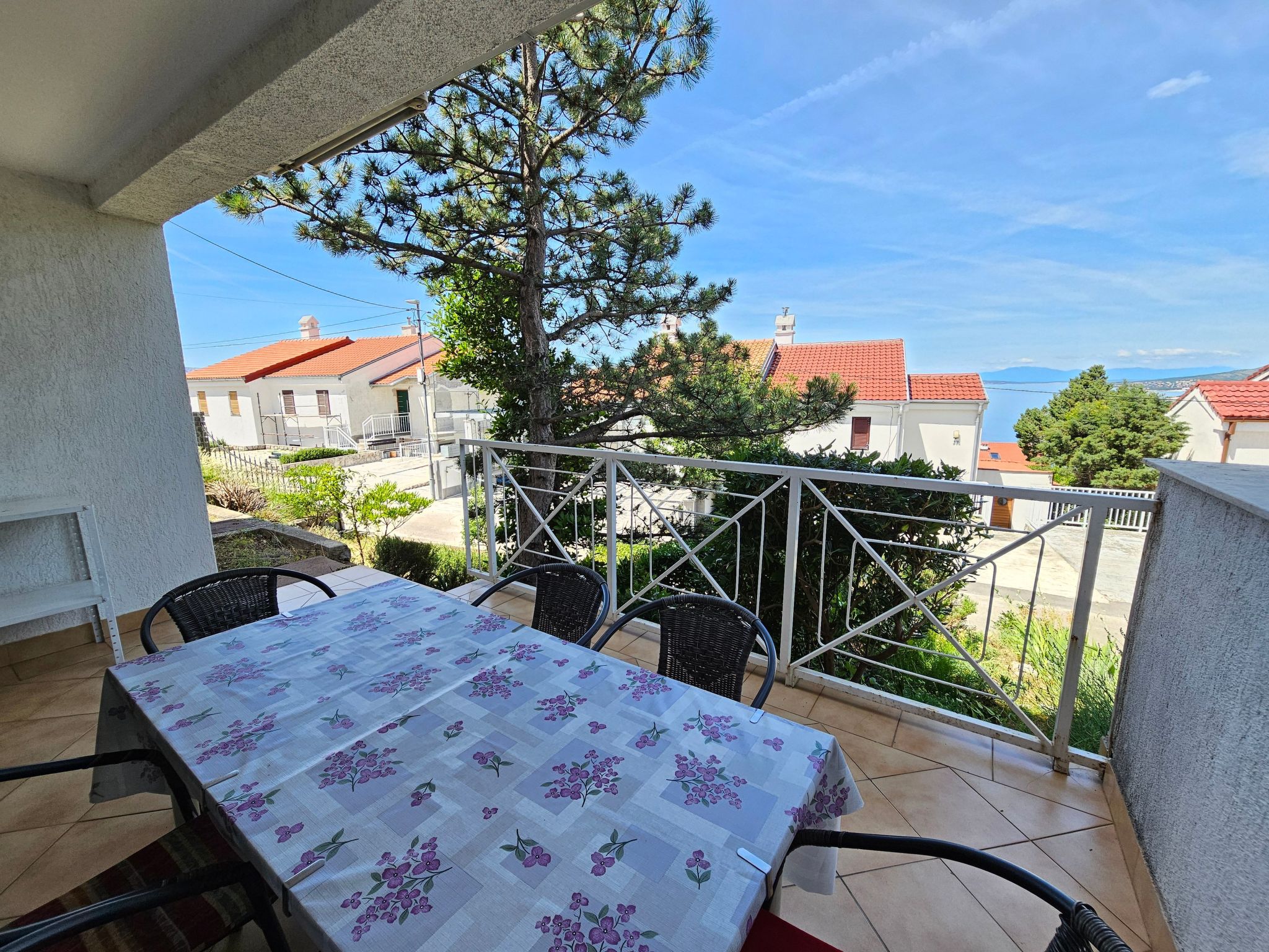 Für 6 Personen in Klenovica-Dedans