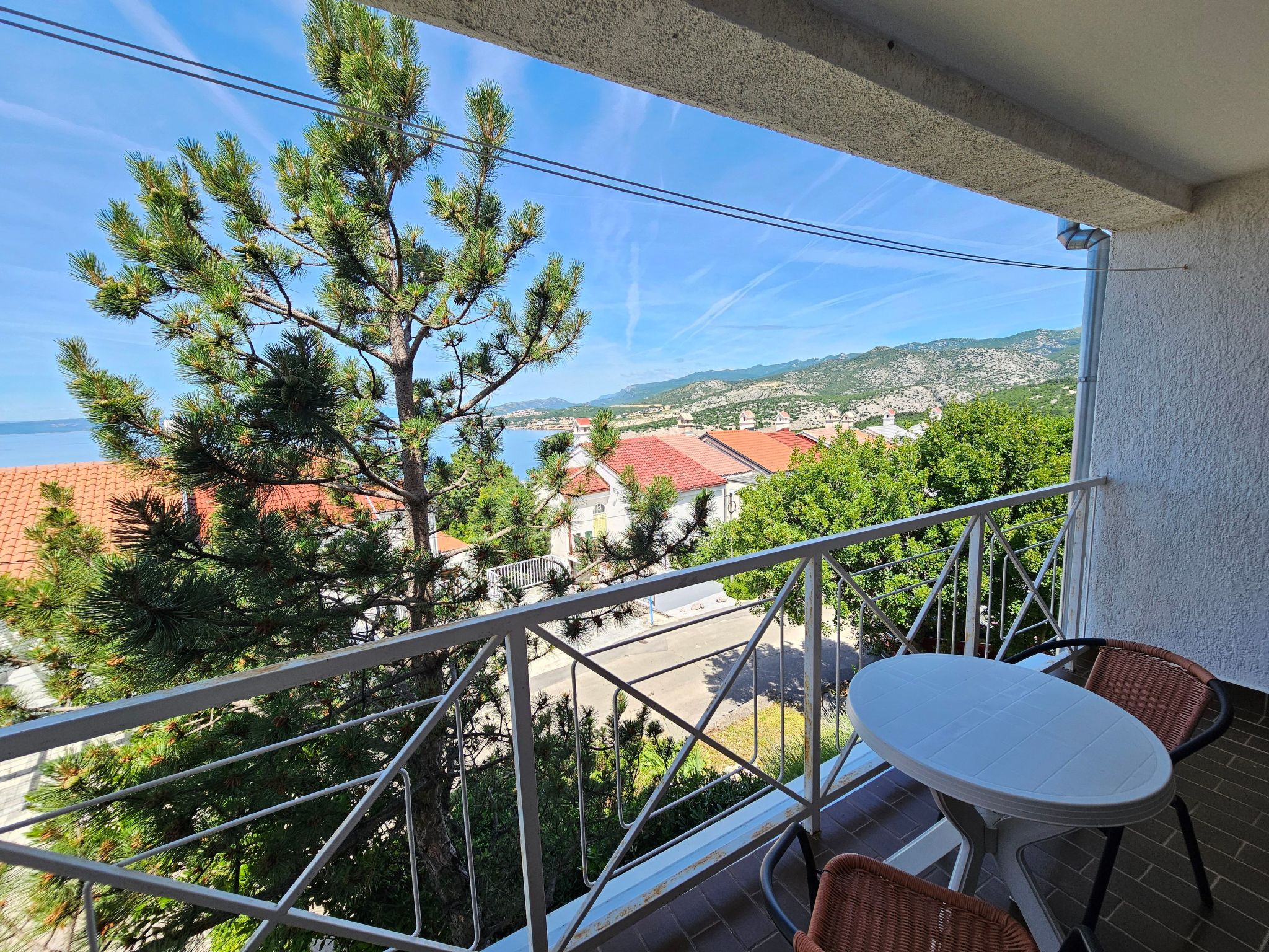 Für 6 Personen in Klenovica-Dedans